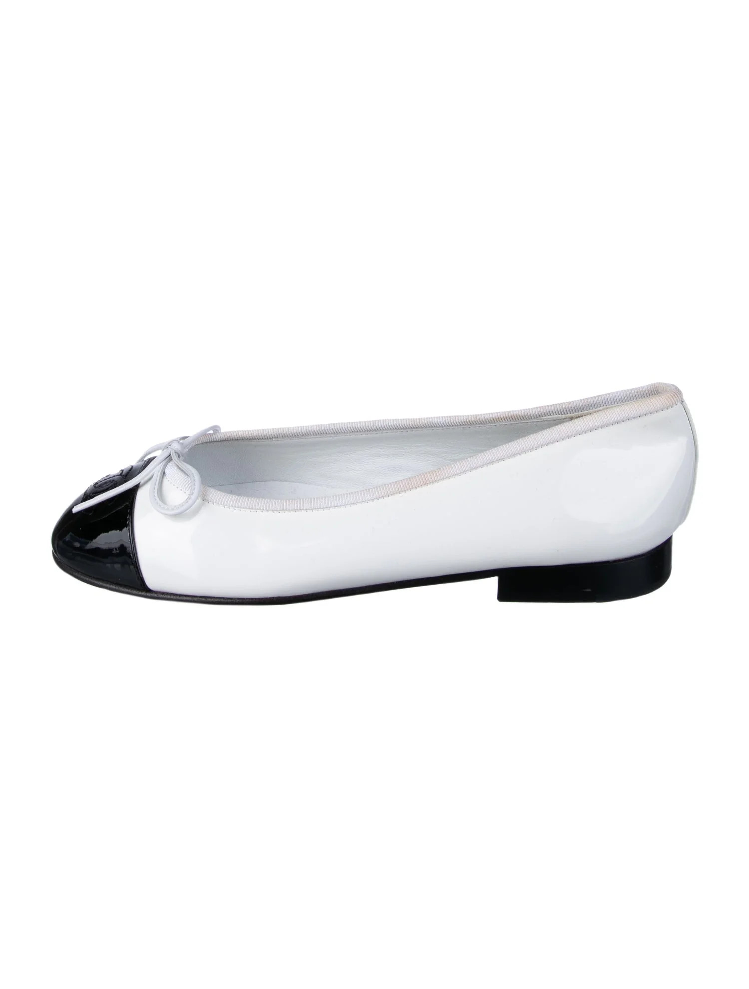 Interlocking CC Logo Patent Leather Ballet Flats | The RealReal
