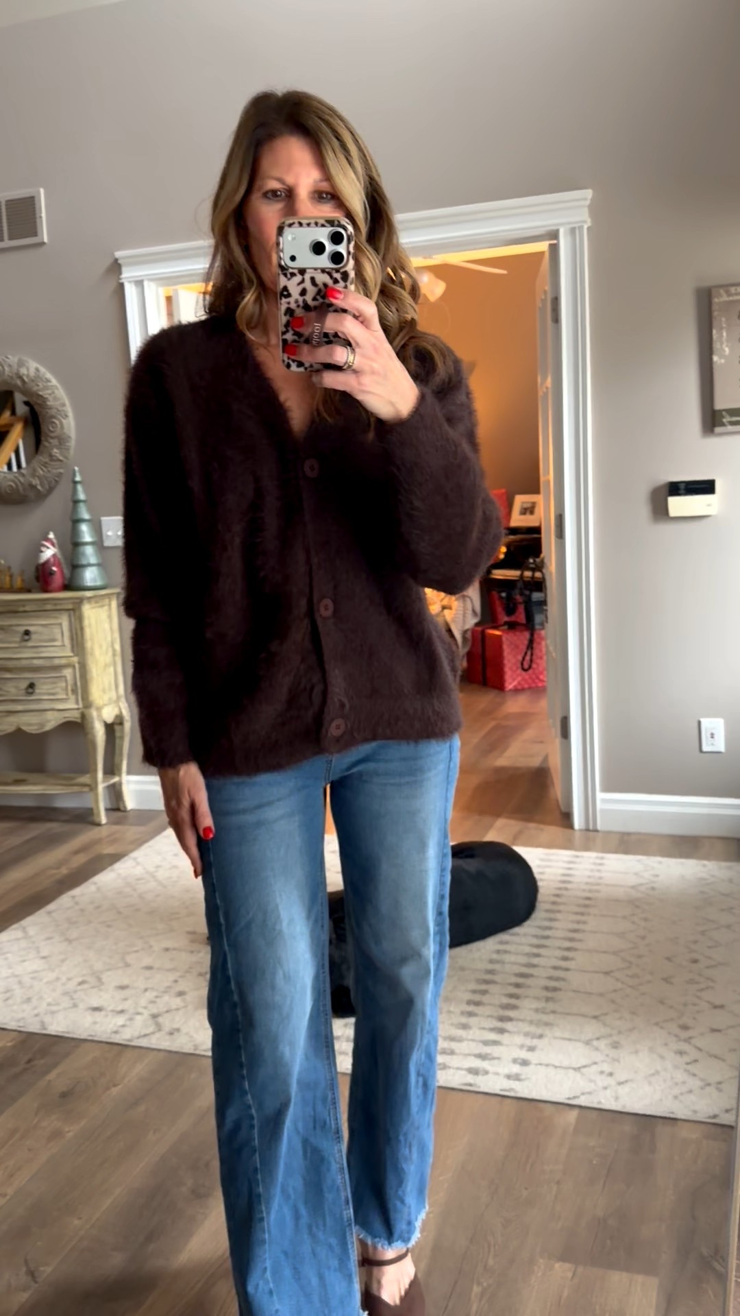 Soft and fuzzy cardigan 🤎

True to size but size up one or two if you want it oversized and slouchy 

#LTKFindsUnder50 #LTKSeasonal #LTKootd