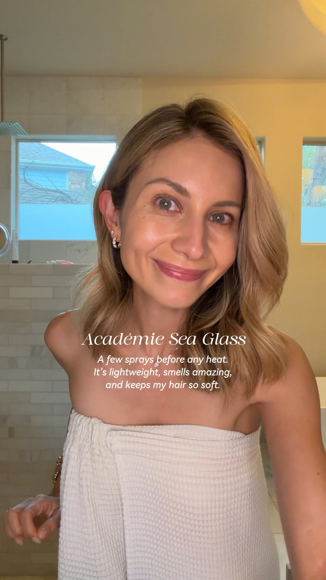 Académie Hair, Sea Glass ✨ Just a few sprays before any heat. It’s lightweight, smells amazing, and keeps my hair so soft.


Products used in video:

Académie Hair, Sea Glass 
Oribe Impermeable Anti-Humidity Hair Spray 
Bio Ionic Long Barrel Curling Ironn

#LTKOver40 #LTKBeauty