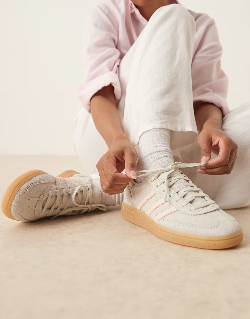 adidas Originals Handball Spezial sneakers in light gray and pink | ASOS (Global)