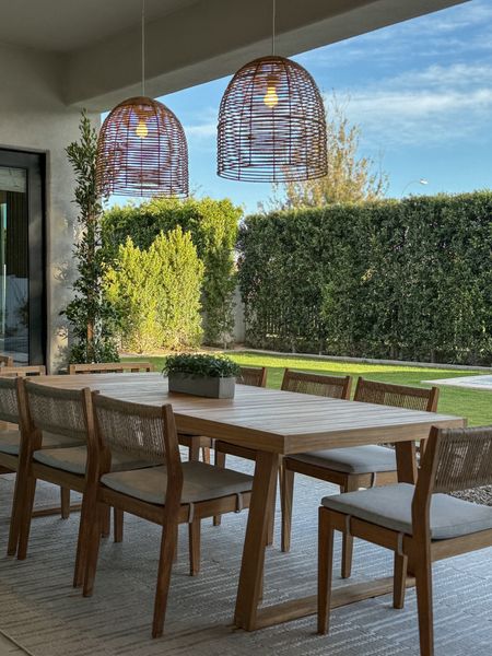 Shop our back patio

Outdoor dining set-teak dining table-indoor outdoor rug-modern outdoor living-organic modern-modern organic-spring entertaining

#LTKhome #LTKSeasonal #LTKstyletip