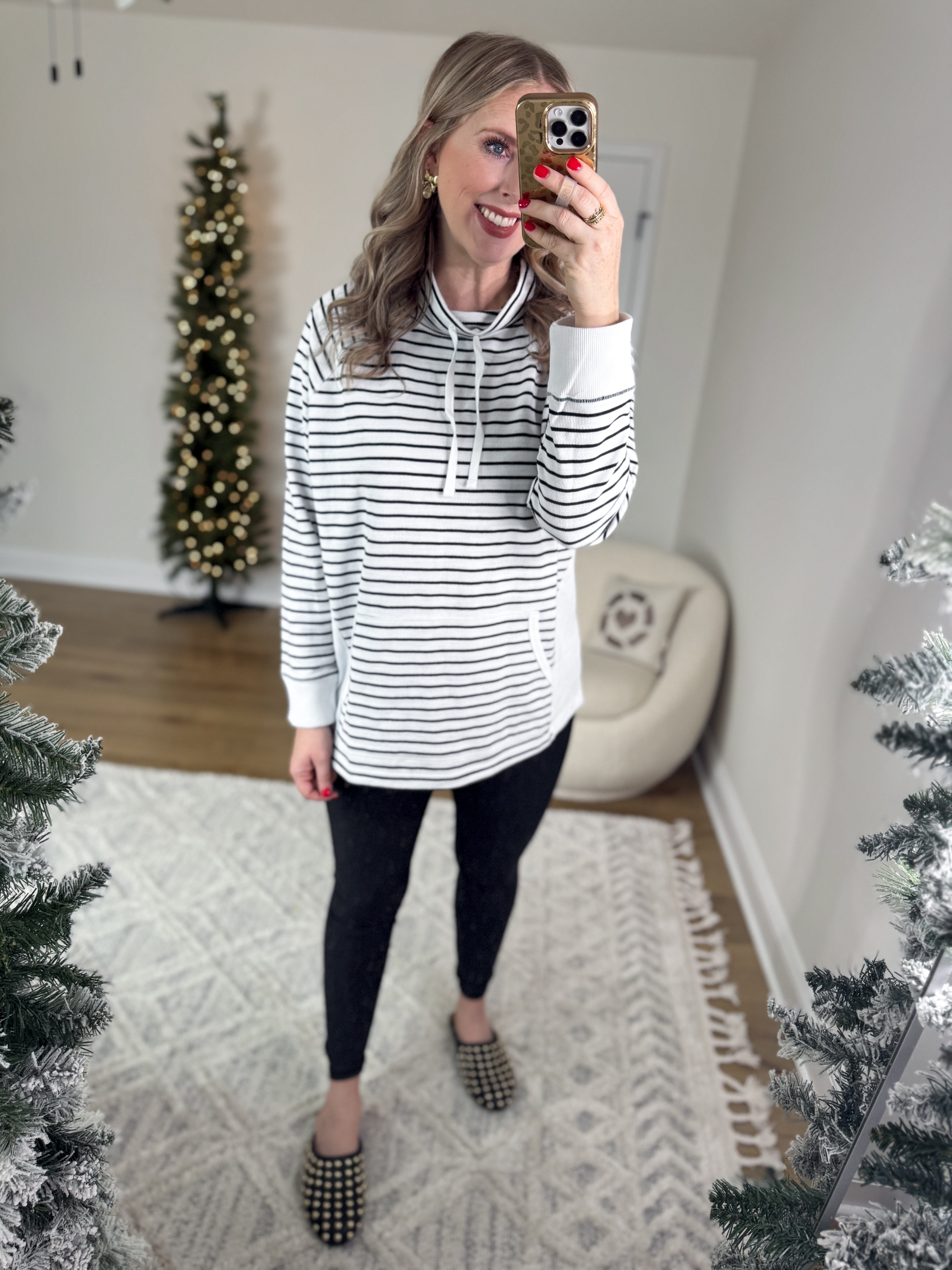 Weekend Walmart Wins try-on!
Black and white striped tunic- large [I sized up for length, I am 5’7]
Shine leggings- medium 

#LTKSeasonal #LTKFindsUnder50 #LTKStyleTip