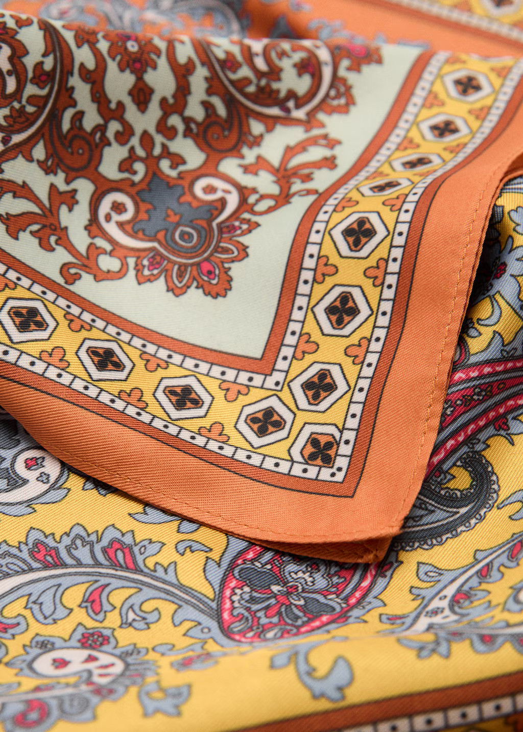 Paisley satin scarf | Mango (US/MX/AU)