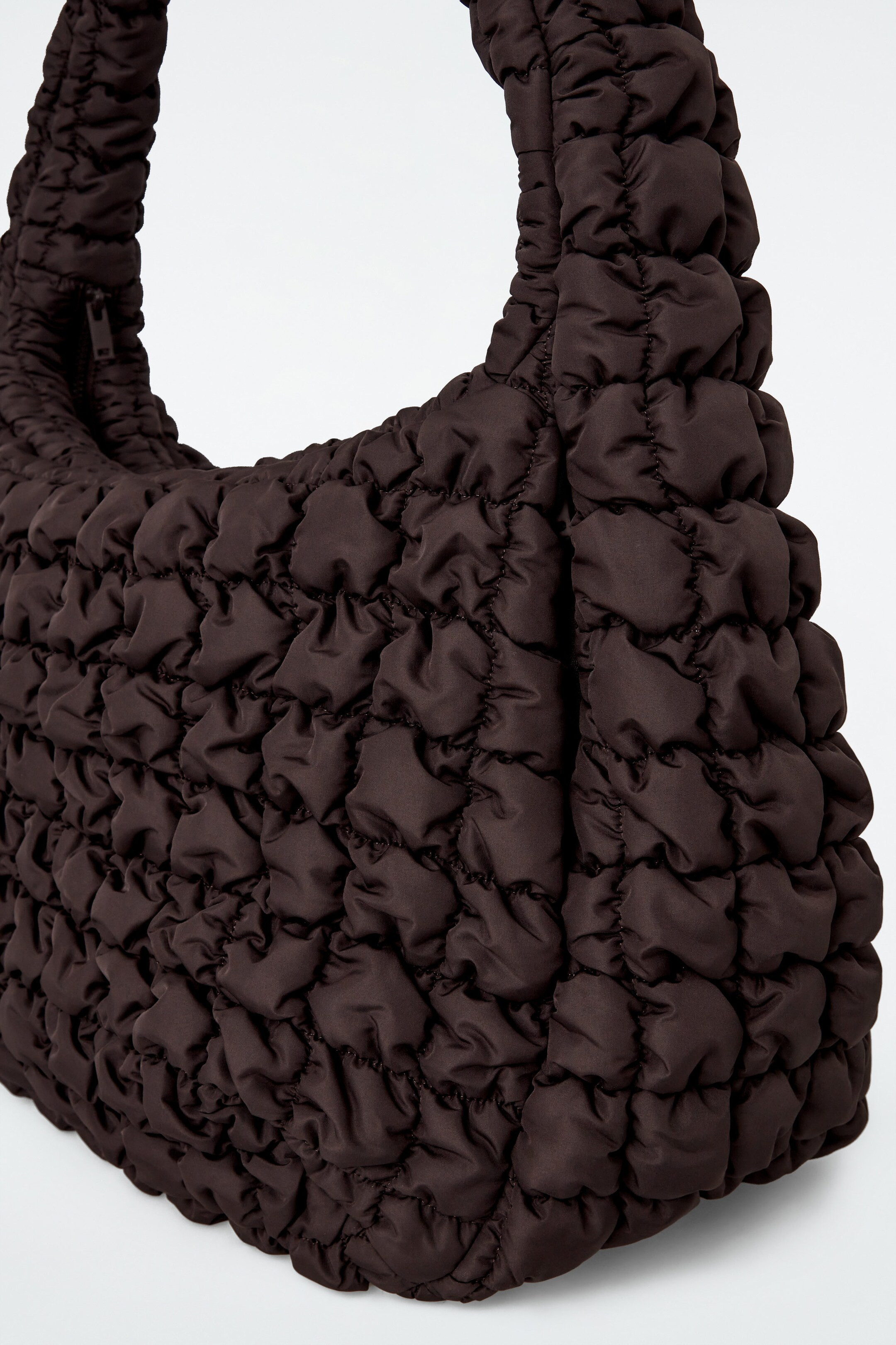OVERSIZED QUILTED CROSSBODY BAG - DARK BROWN | COS (AU)