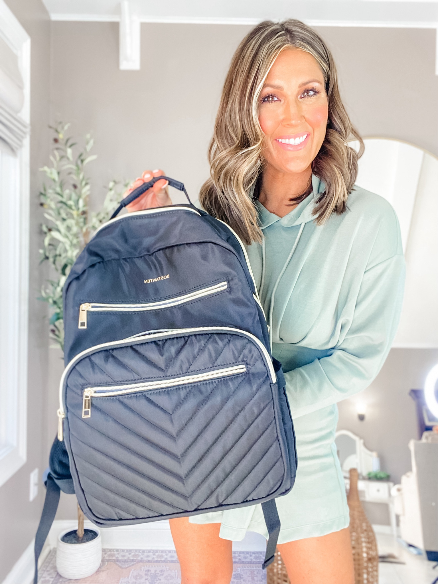 #LTKtravel #LTKstyletip #LTKitbag