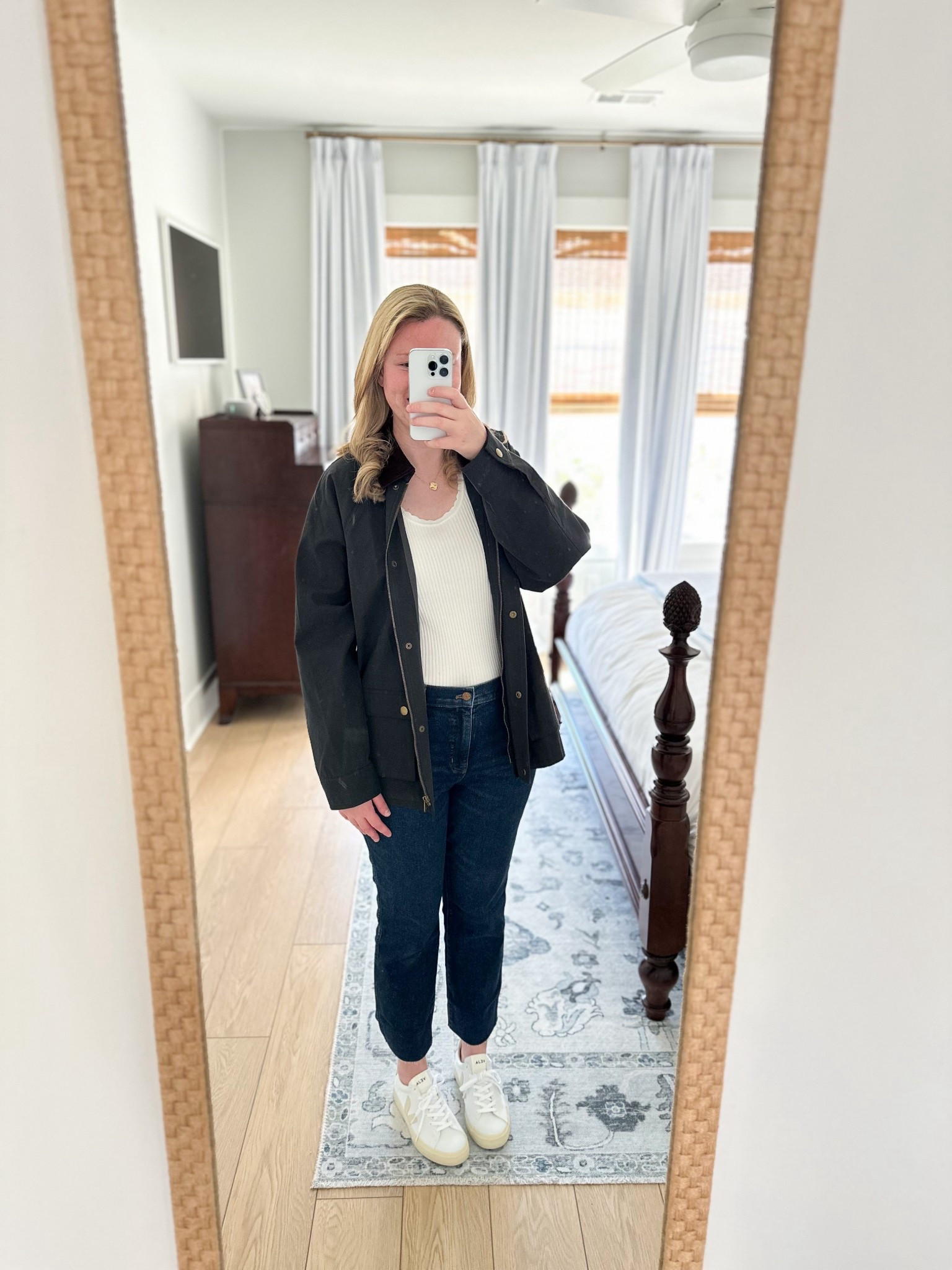 It’s COLD! Love how easy this barn jacket is to layer! 

Classic style, preppy style, winter style, navy barn jacket, veja sneakers, how to style vejas, veja sneaker outfits 

#LTKootd