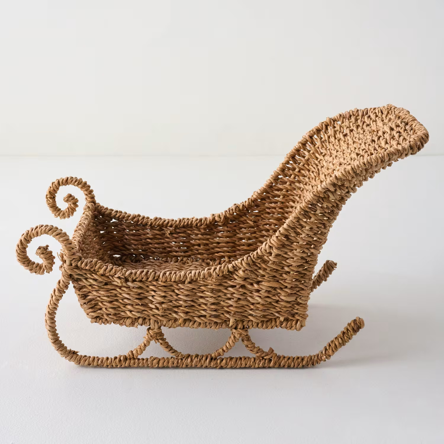 Woven Sleigh | Magnolia