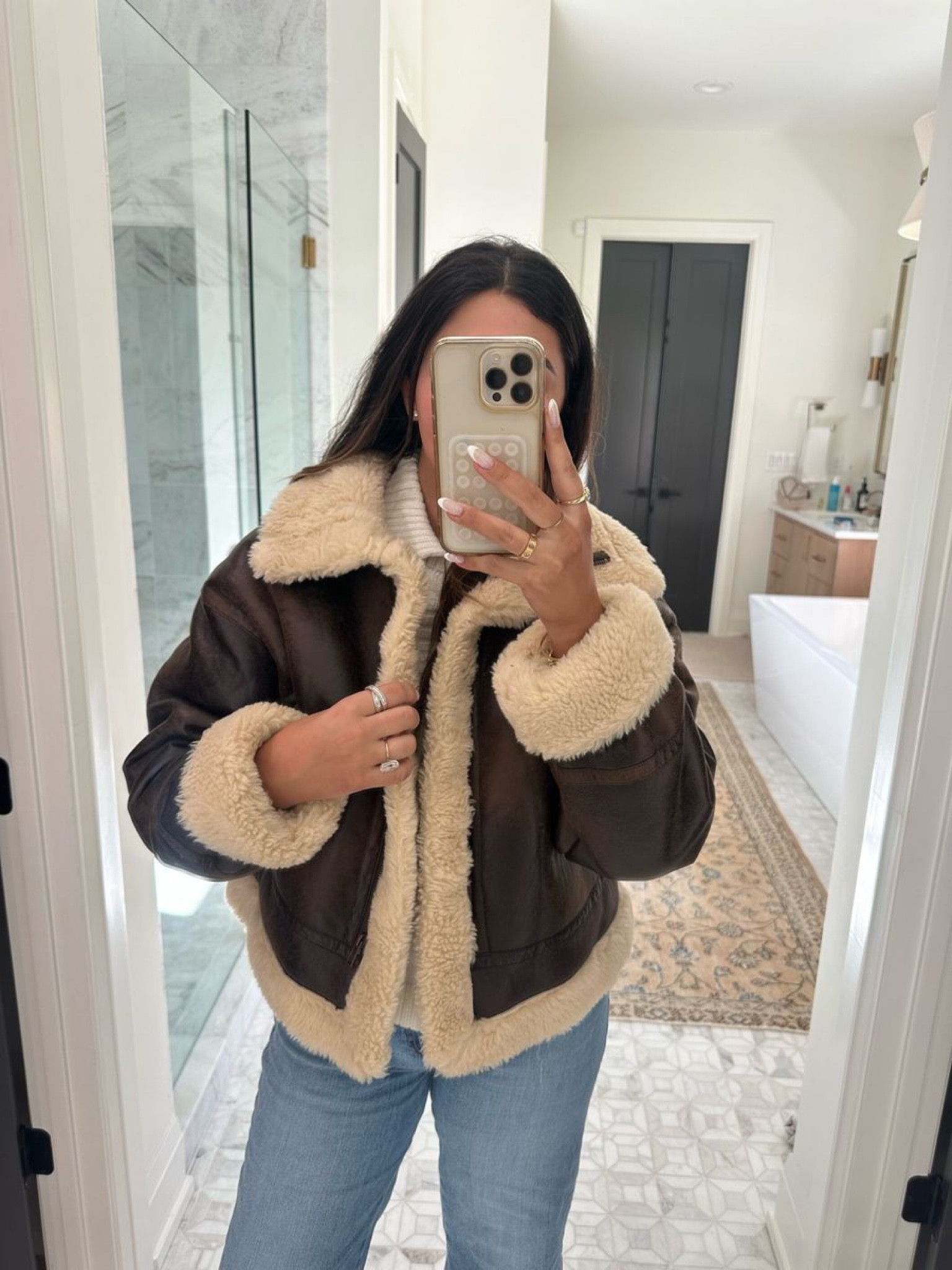 Another major trend this season are these oversized faux fur trimmed bombers. This one is super affordable from @walmart!


Dressupbuttercup.com
#dressupbuttercup

#LTKstyletip #LTKHoliday #LTKSeasonal