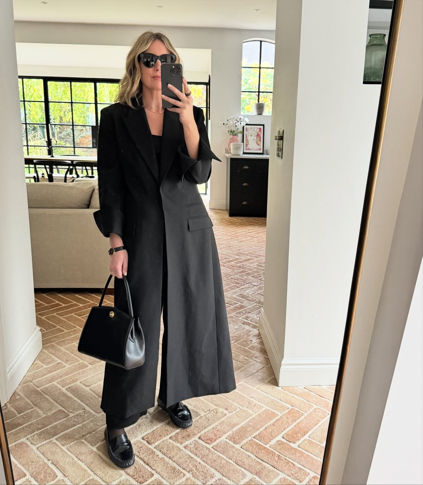 I really love this bag, leave a 🖤 + I’ll send you the outfit details #dailyoutfits