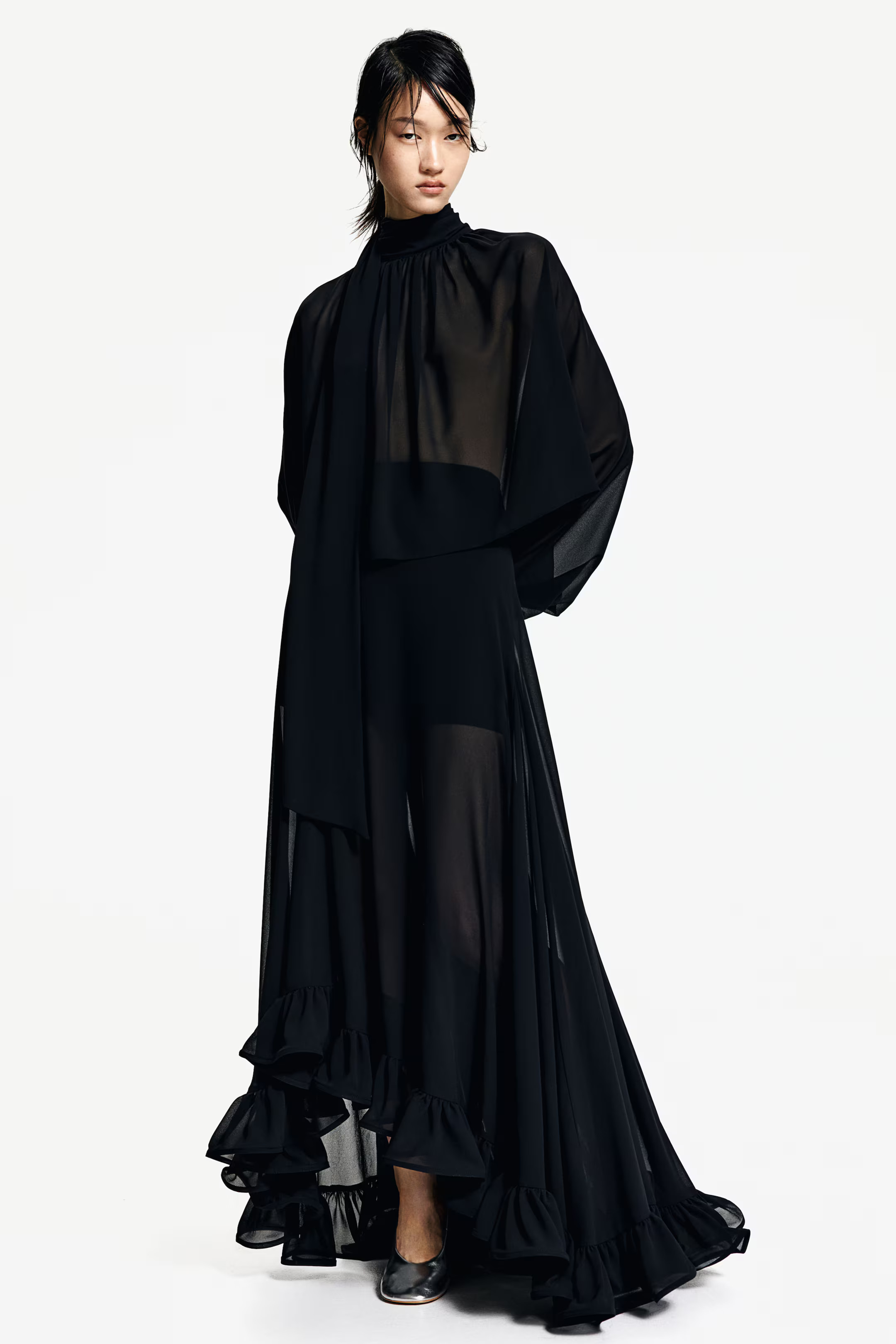 Voluminous skirt | H&M (UK, MY, IN, SG, PH, TW, HK)