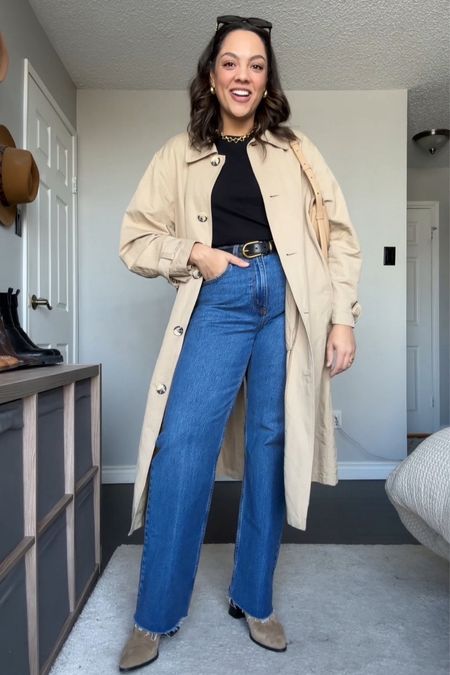 Styling a trench coat and jeans! Details below:

-Abercrombie 90s relaxed jeans in a medium wash, I have a size 29 long. 
-Black T-shirt, similar linked. 
-Arket beige trench coat, I have a medium. 
-Madewell gold chunky pearl necklace. 
-Celine Triomphe sunglasses. 
-Polène Paris numero dix bag. 



#LTKstyletip #LTKSeasonal #LTKfindsunder100