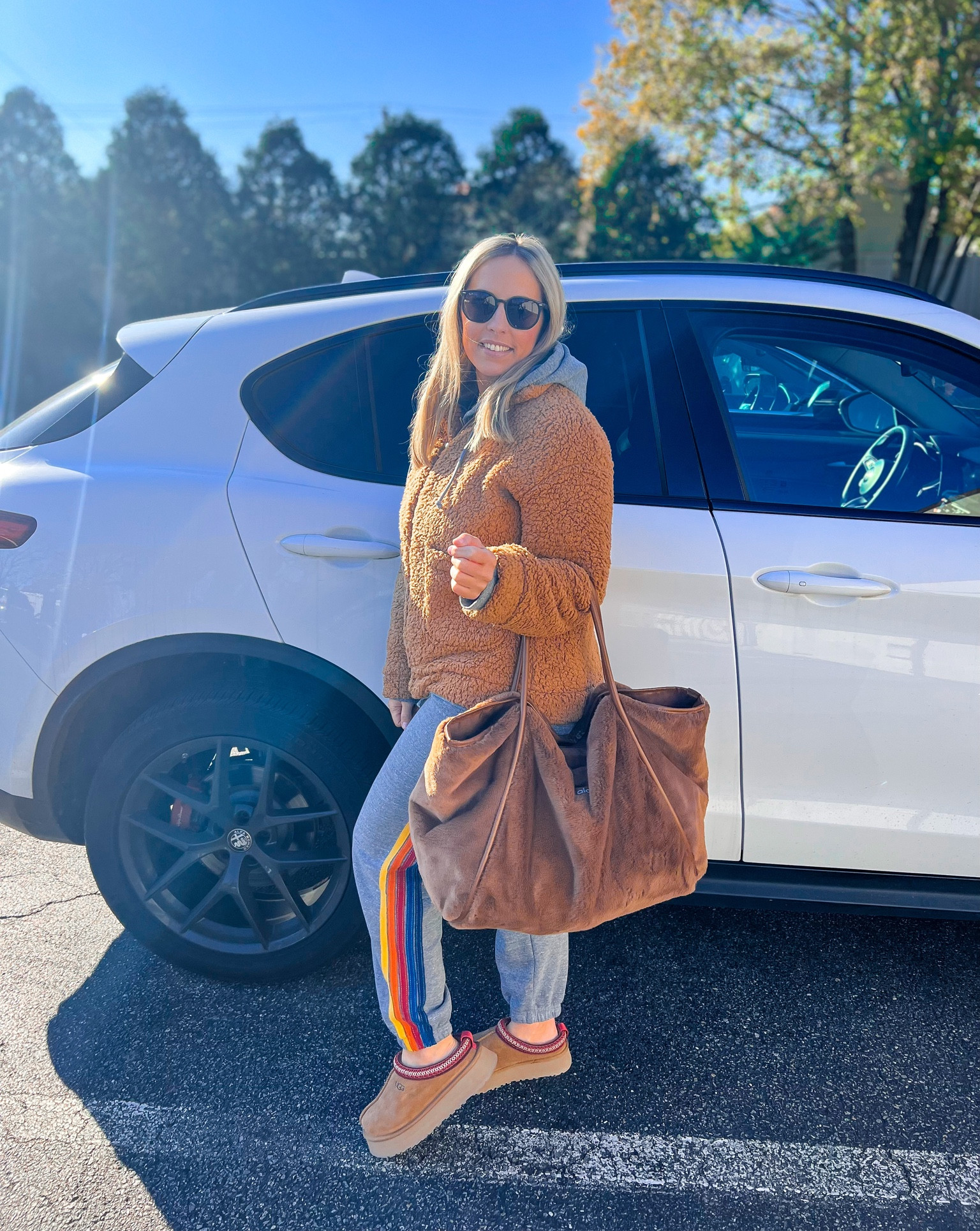 Casual outfit 

#LTKSeasonal #LTKshoecrush #LTKitbag