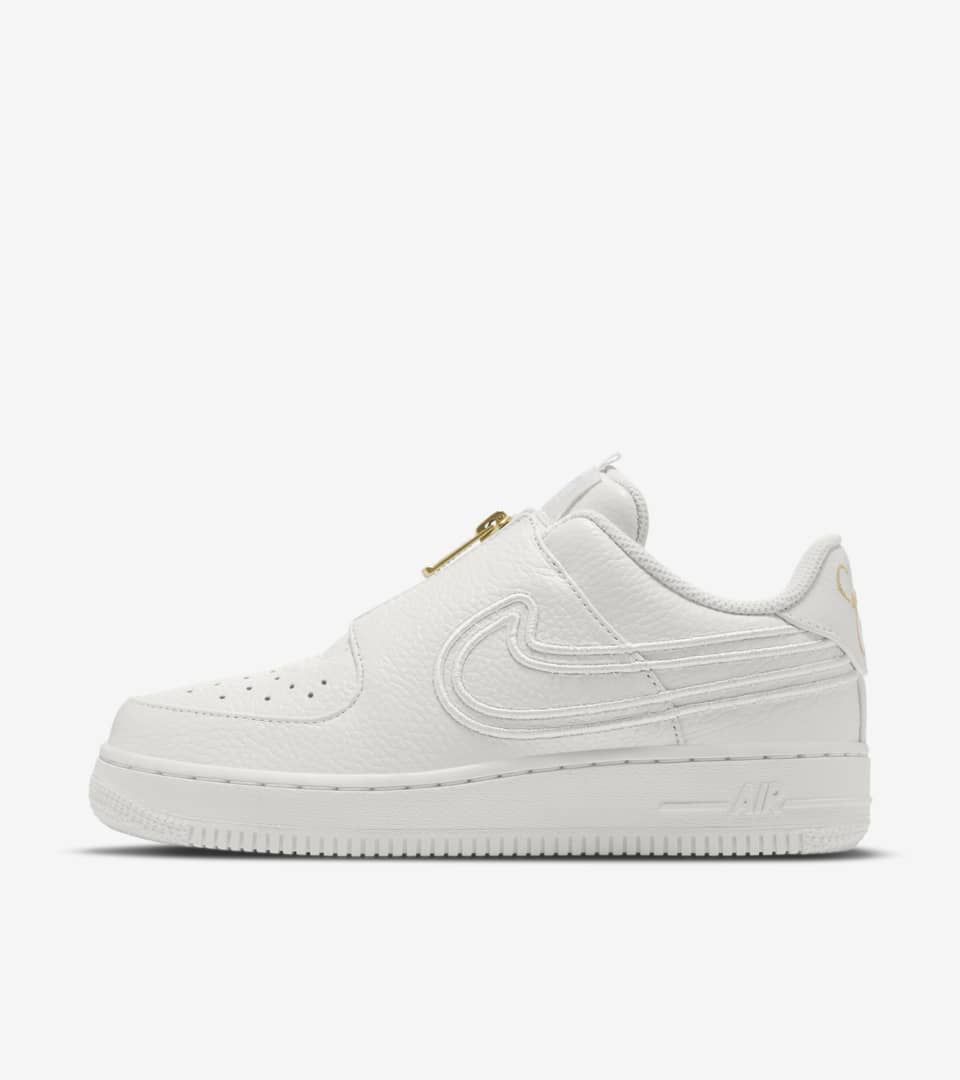 Women's Air Force 1 SerenaSummit White CAD 170Soar higher in the Air Force 1 Serena. Designed by ... | Nike (CA)