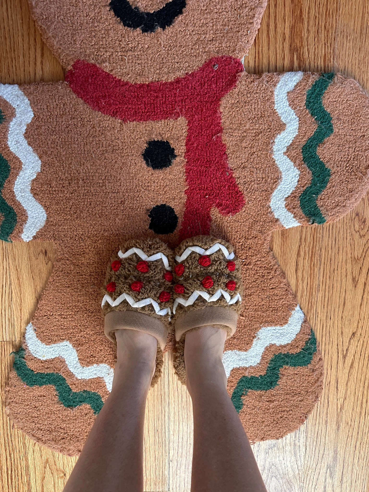 Cutest gingerbread slippers 

#LTKSaleAlert #LTKFindsUnder100 #LTKFindsUnder50