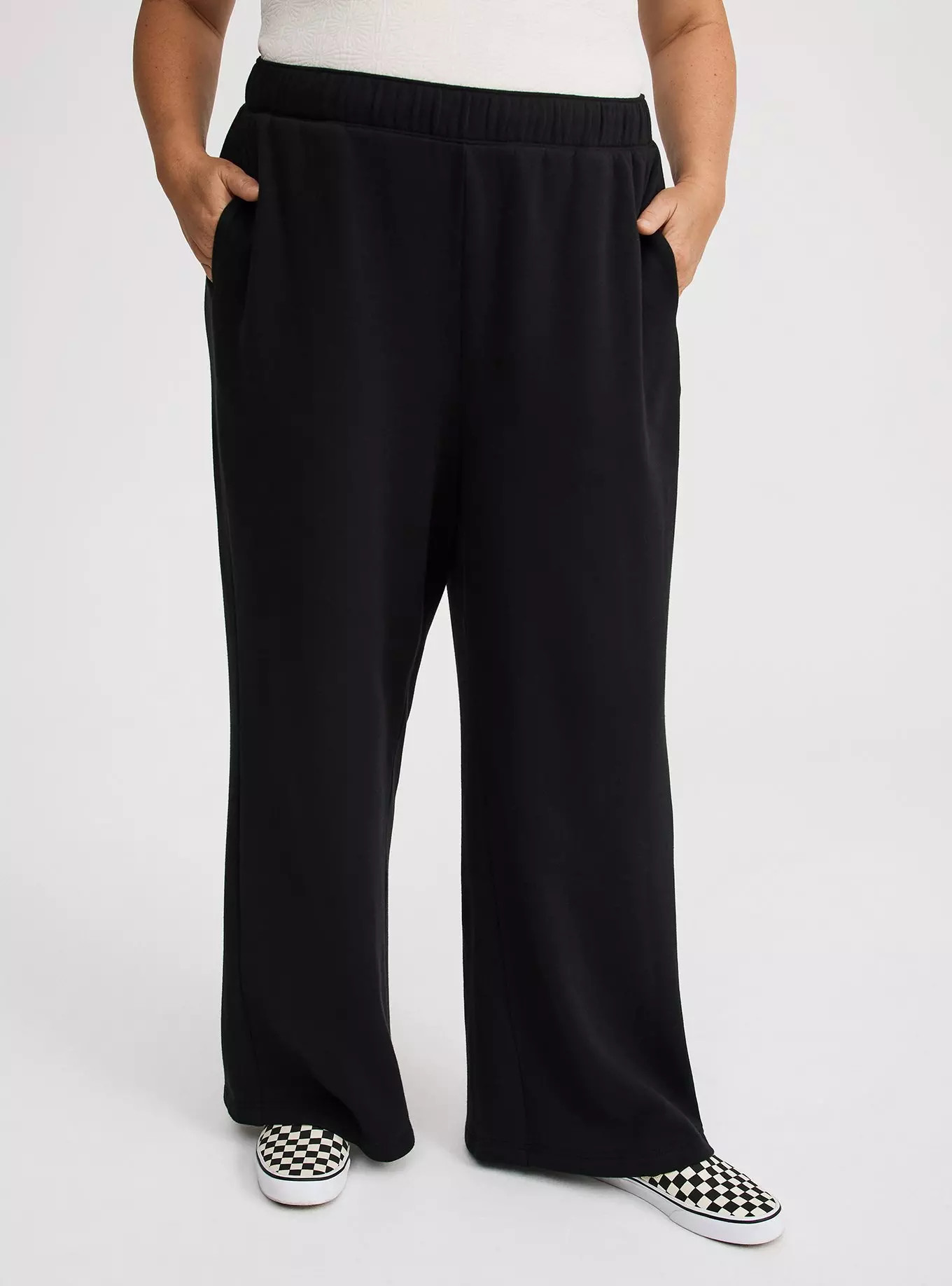 High-Rise Wide-Leg Cozy Fleece Pant | Torrid (US & Canada)