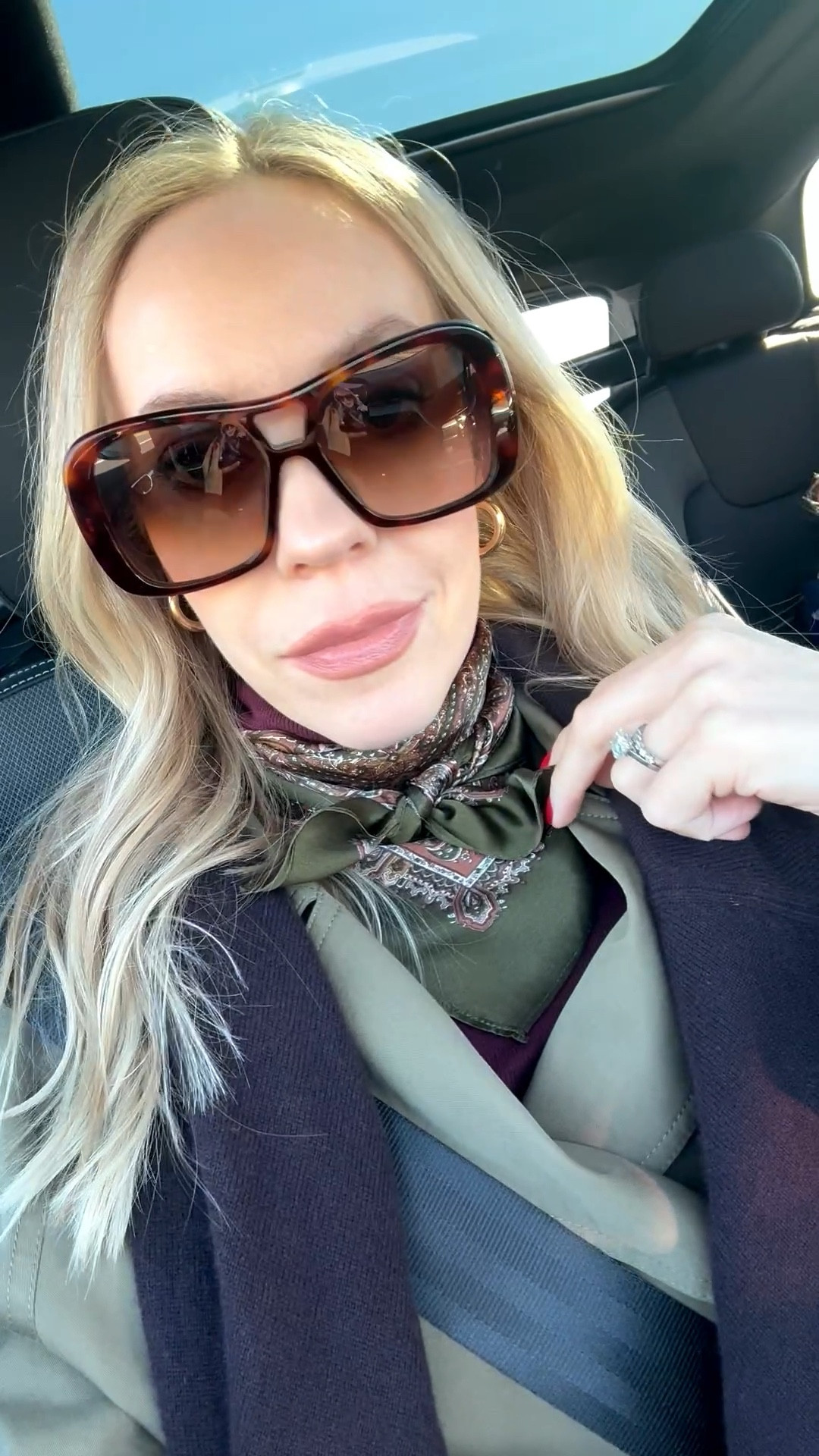 Celine aviator sunglasses, H&M silk scarf, olive trench coat, spring accessories 

#LTKootd #LTKTravel #LTKSeasonal