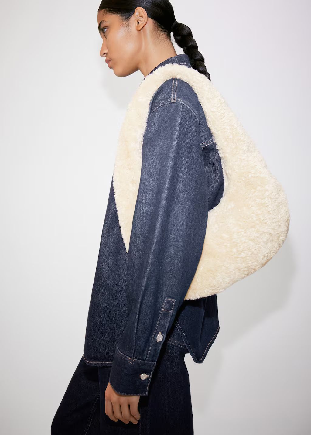 Fur-effect shoulder bag -  Women | Mango United Kingdom | MANGO (UK)