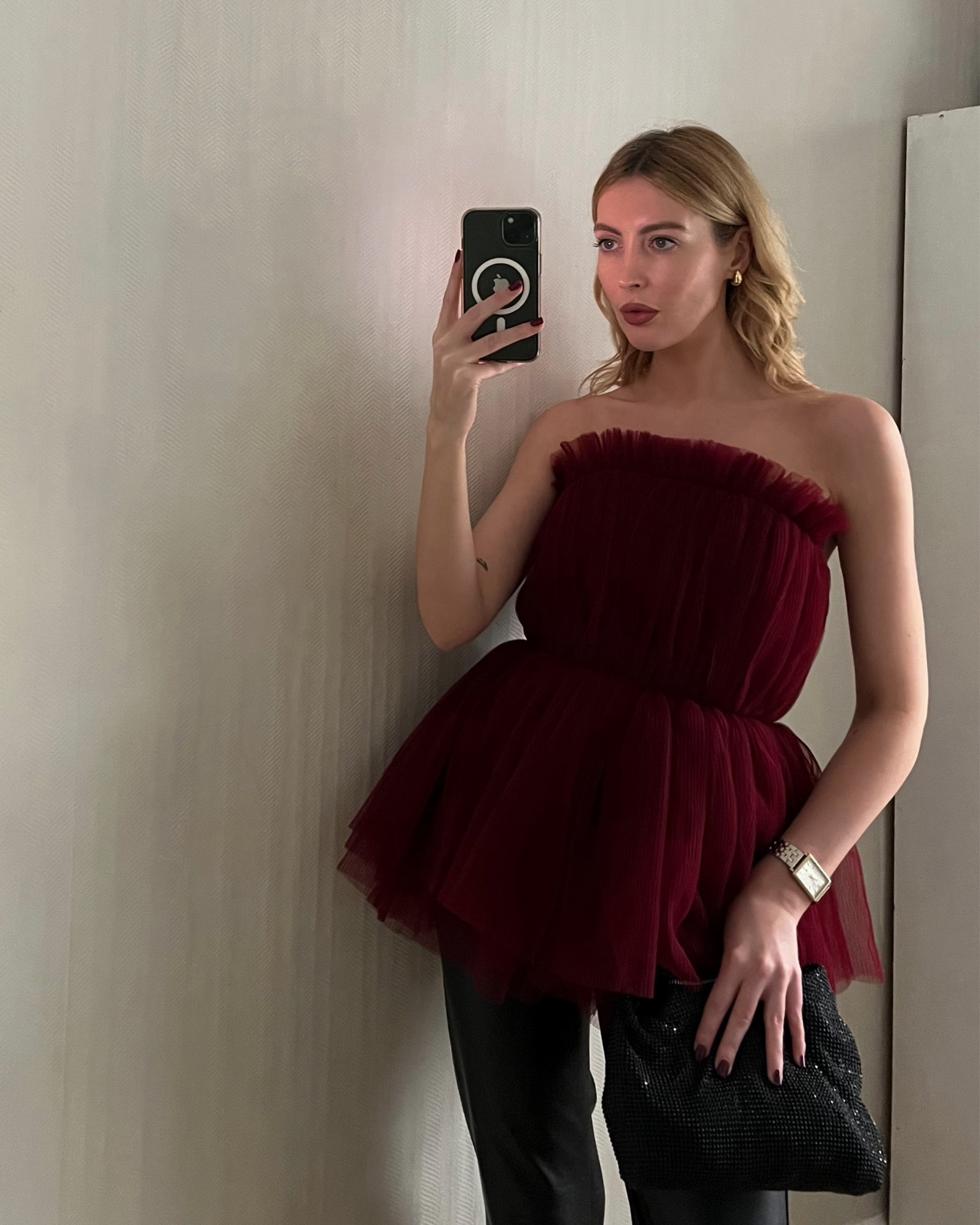 Wearing a size small in this gorgeous red H&M top for party season. Also comes in black 

#LTKuk #LTKpartywear