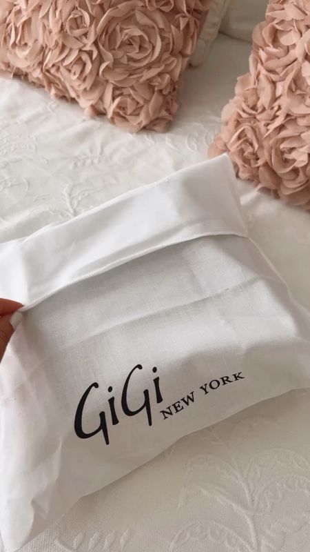 Madison crossbody bag- Gigi New York 

#LTKitbag #LTKSeasonal #LTKGiftGuide