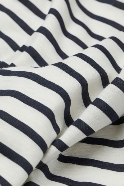 Cotton T-shirt | H&M (UK, MY, IN, SG, PH, TW, HK)