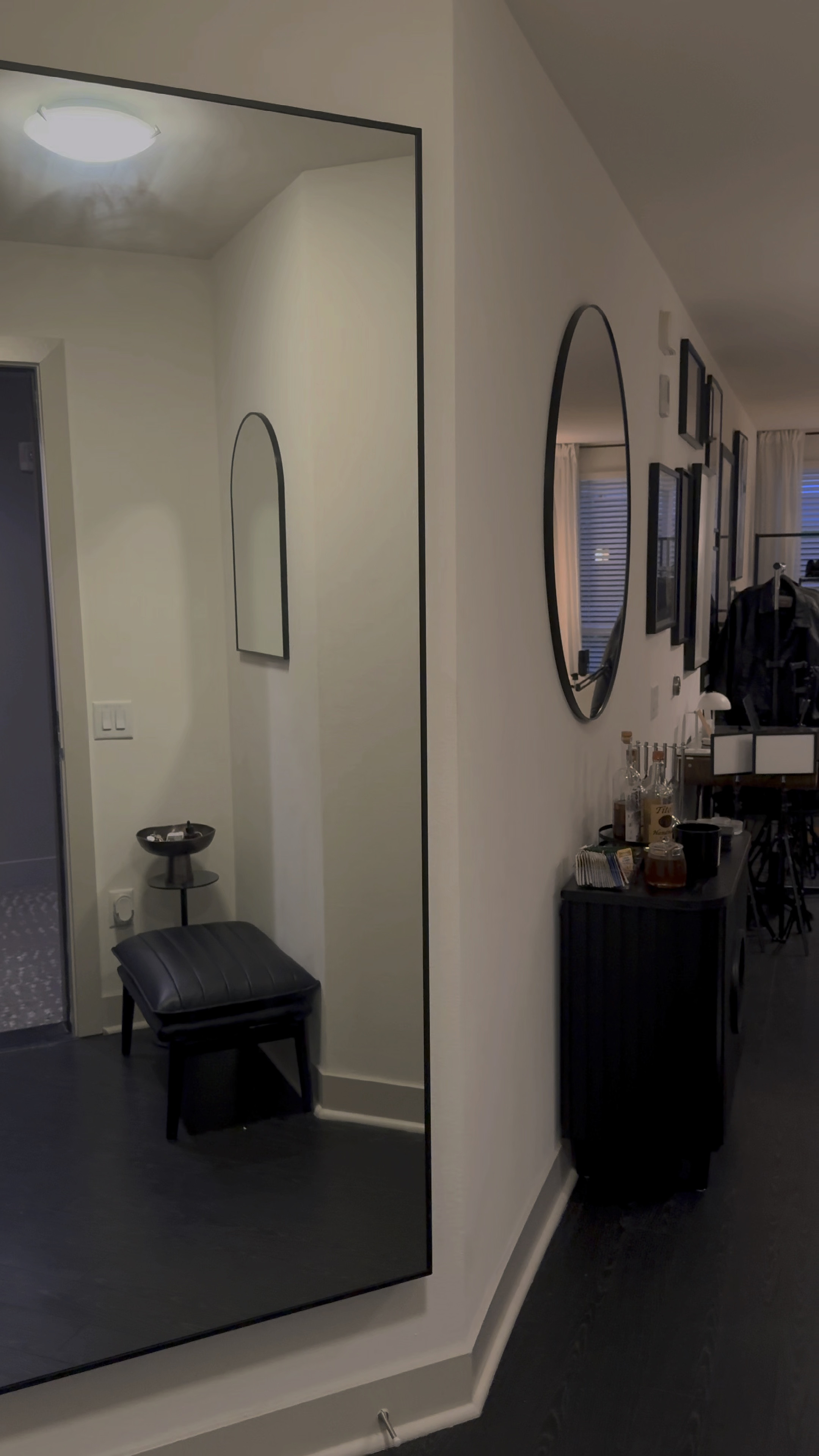 Home decorrrrrrrr 🤪🤪🤪

#LTKHoliday #LTKSeasonal #LTKHome