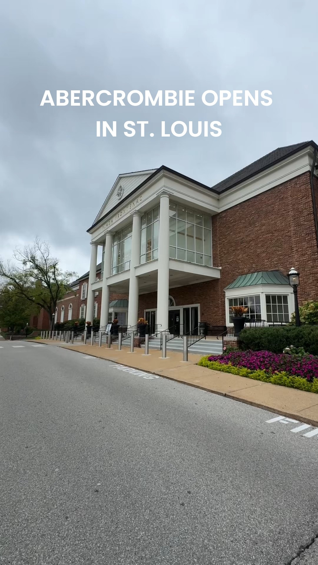 Abercrombie is finally back in St. Louis and that means we can shop in person but also returns are easier! Plus they’re having a big sale! 

#LTKFallSale