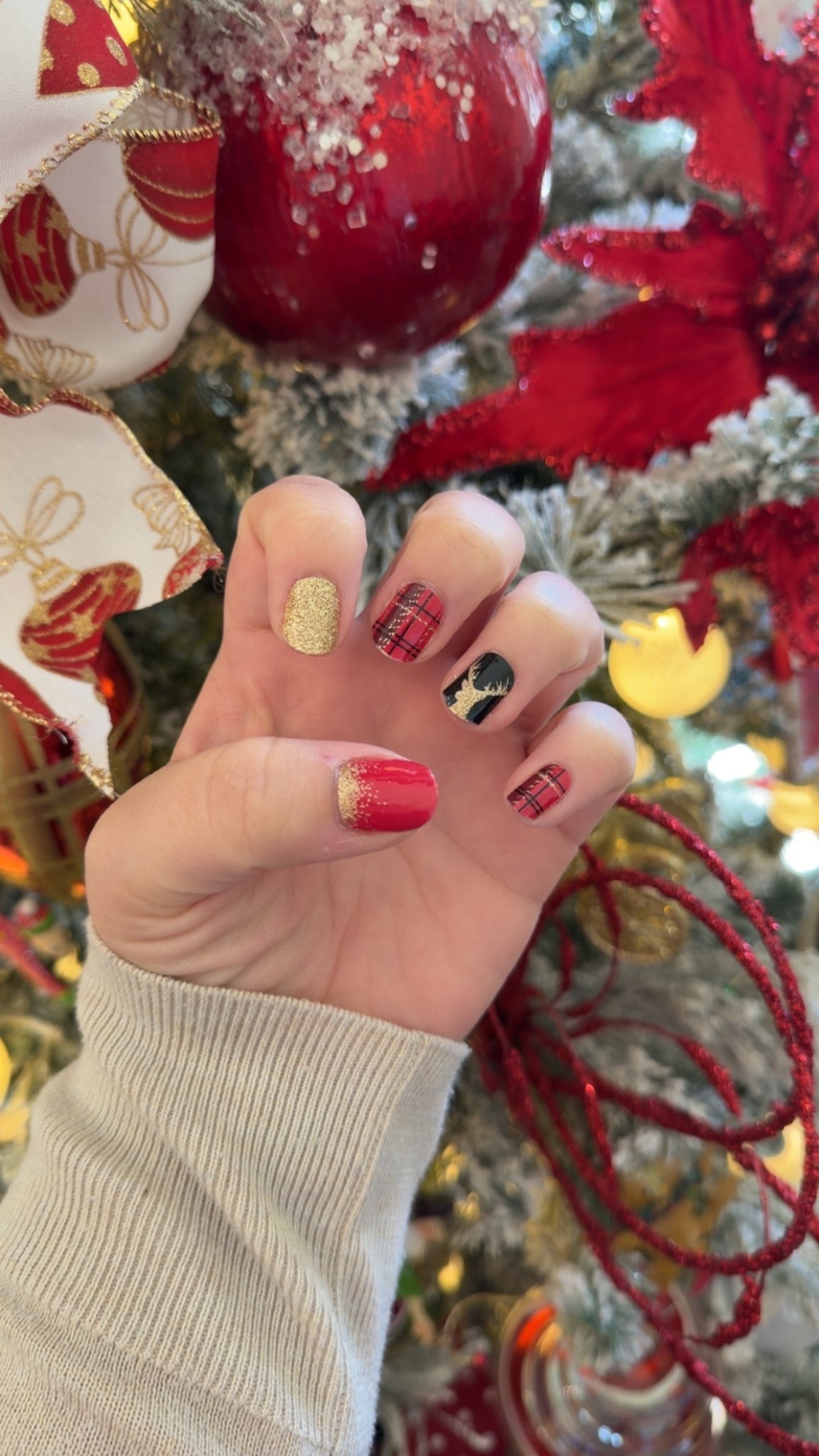 I love Lily and Fox. The best nail wraps I’ve ever tried. They last about 2 weeks on me and they are such a good price!! They have so many cute Christmas designs too!! Check them out.

#LTKGiftGuide #LTKBeauty #LTKHoliday