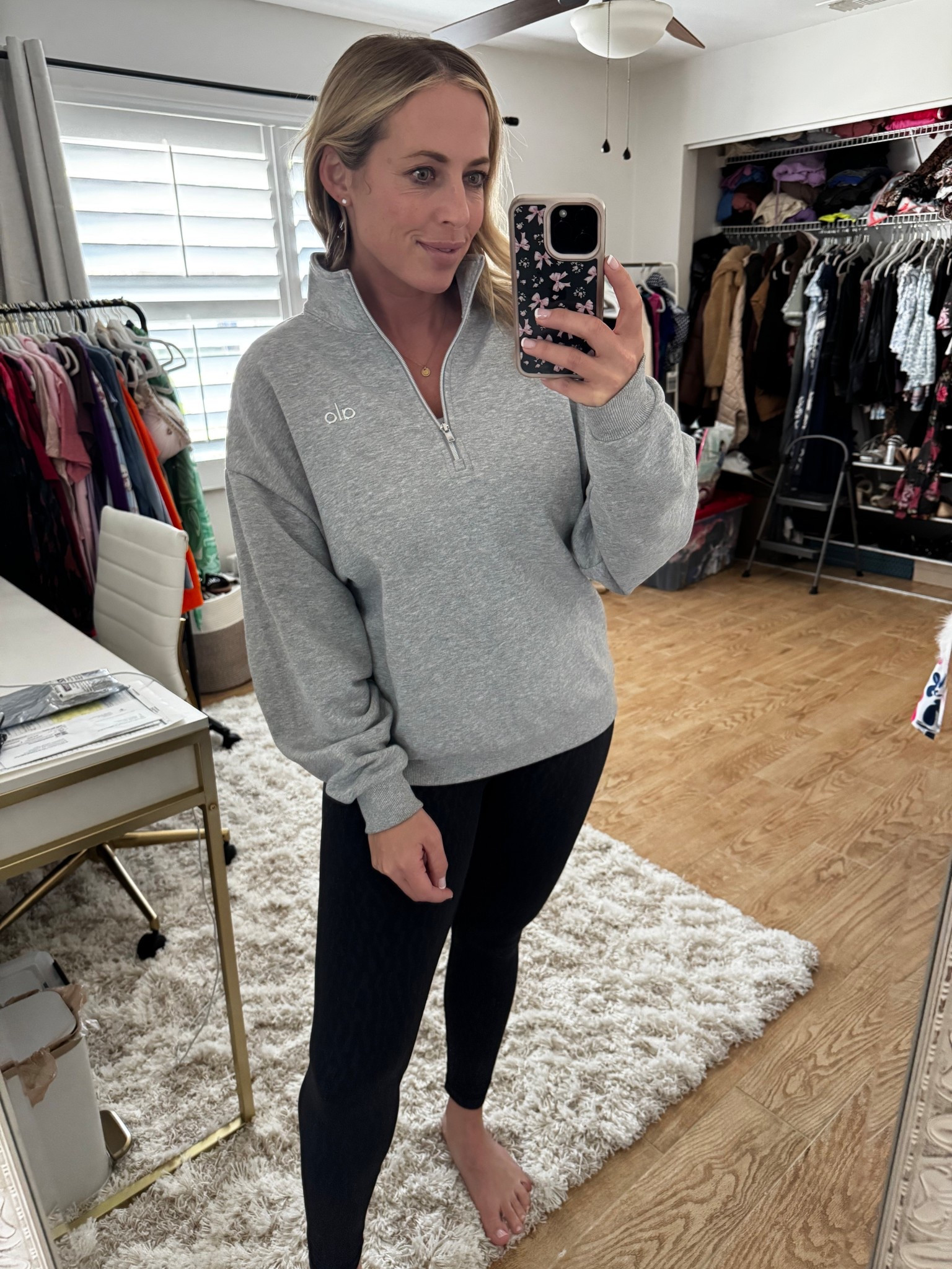 Alo sweatshirt 

#LTKootd #LTKActive #LTKFindsUnder100