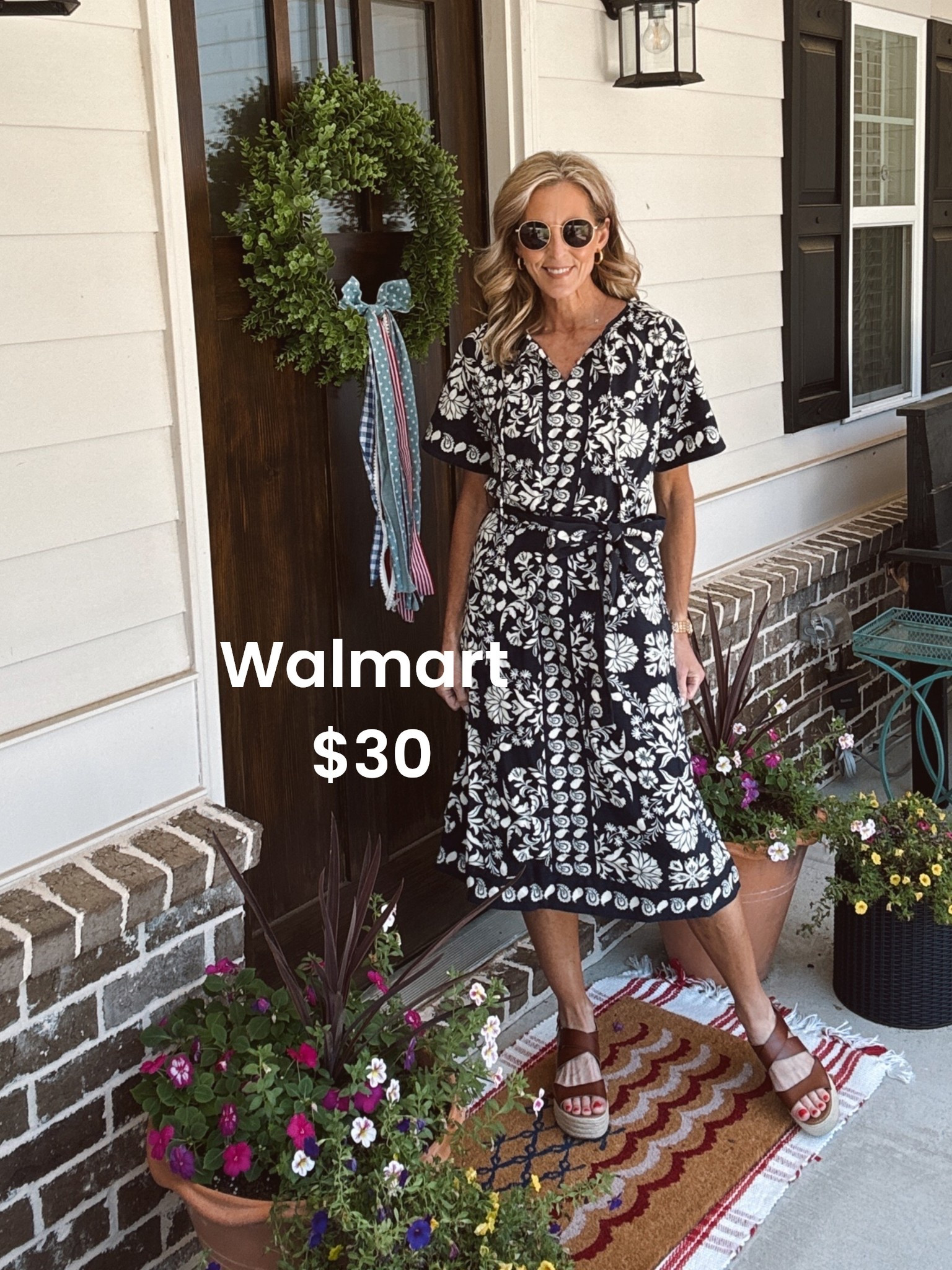 These new arrival dresses are from Walmart all under $30… Linen Blinn Field pockets and everything that you need to make you look cute and feel comfortable this summer.. each style comes in multiple color options. I am wearing an extra small.