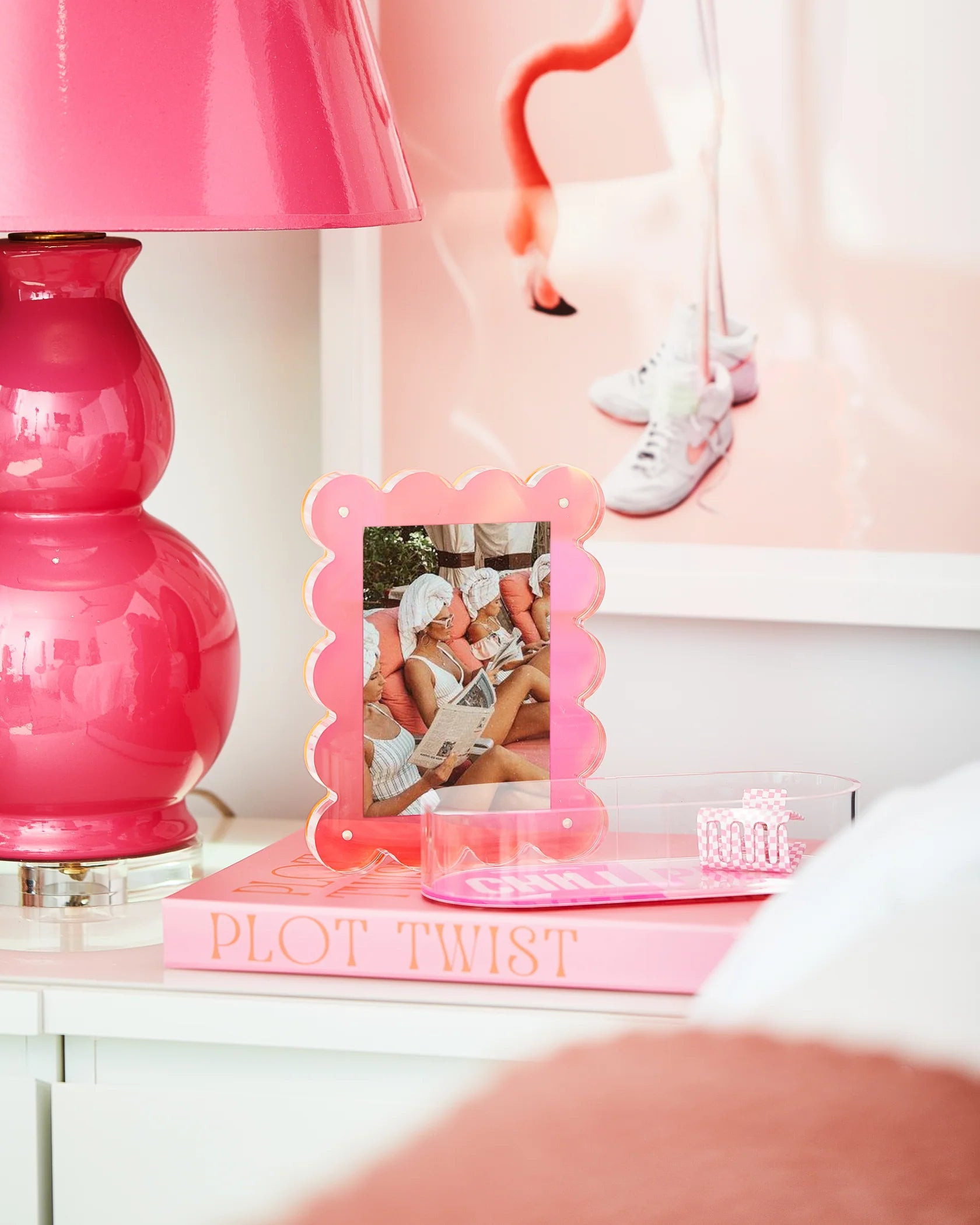 Pink Acrylic Scalloped Picture Frame | Auden & Avery