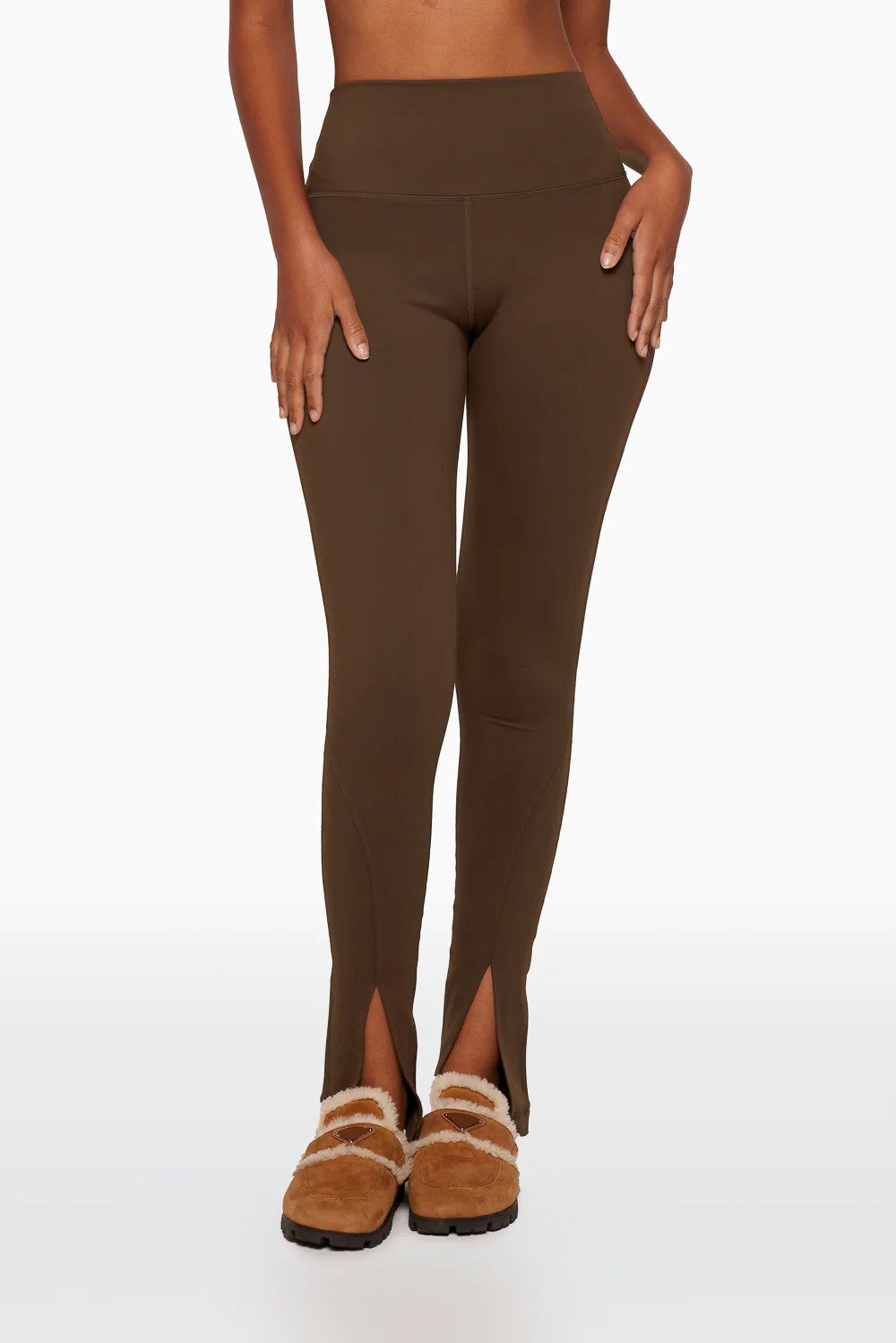 LUXFORM® FRONT SLIT LEGGINGS 
                            cappuccino | SET Active