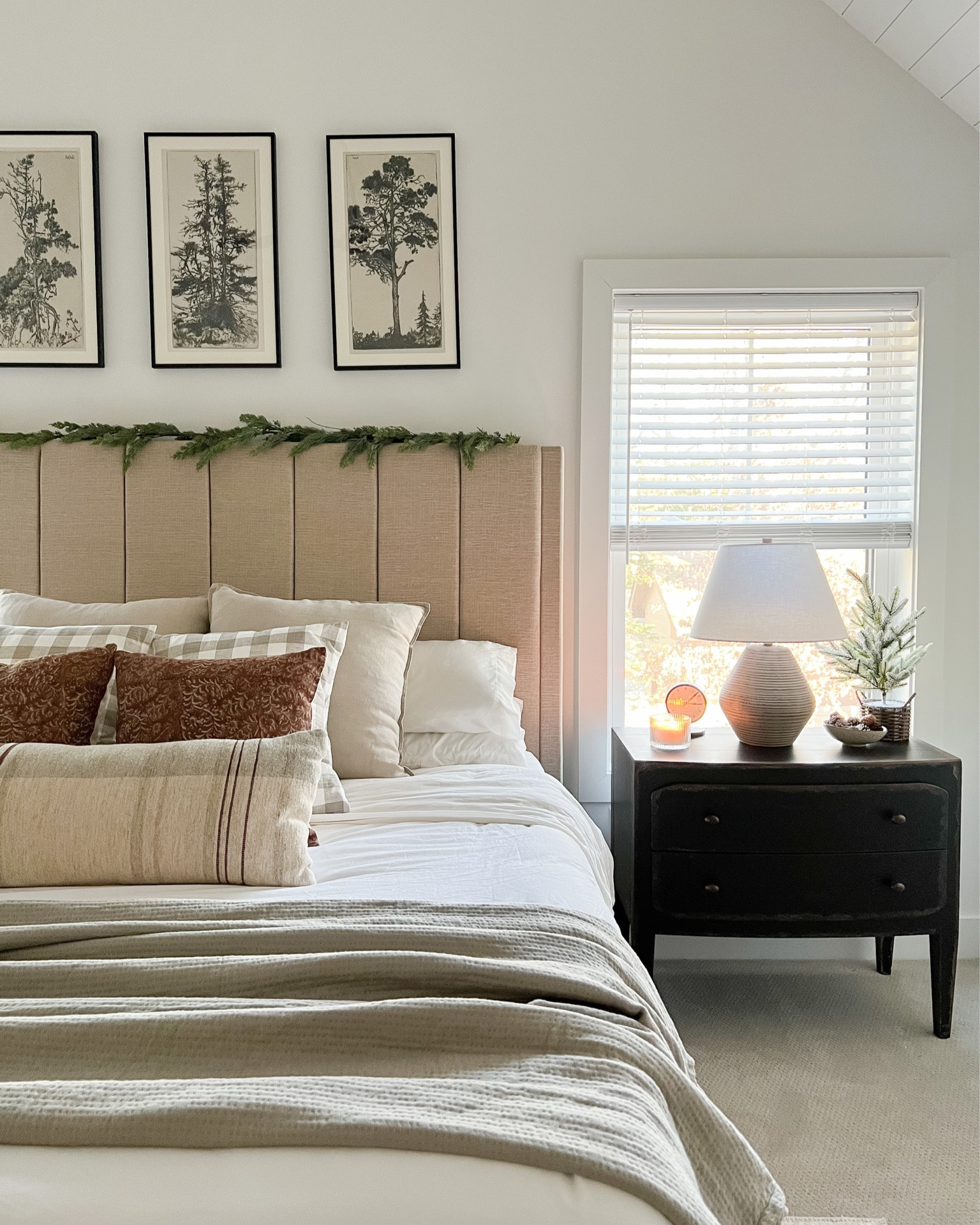 primary bedroom links
black friday sales on similar bed and nightstand 

#LTKSeasonal #LTKHoliday #LTKCyberweek