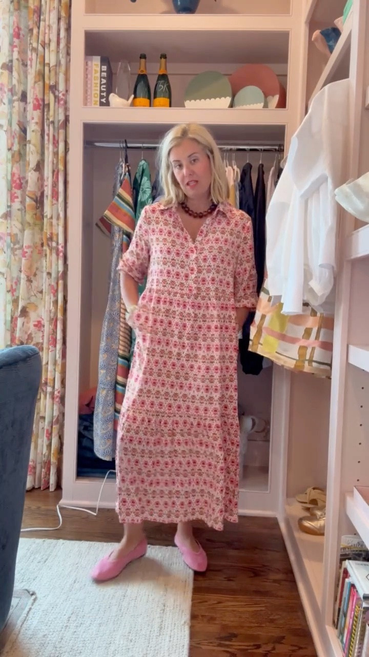 Umm this dress is a yes!!! The price, the colors, the flowy fabric….trust me on this one! I’m in xs & 7.5 in flats (half size down)

#LTKootd #LTKdayinmylife #LTKmomlife