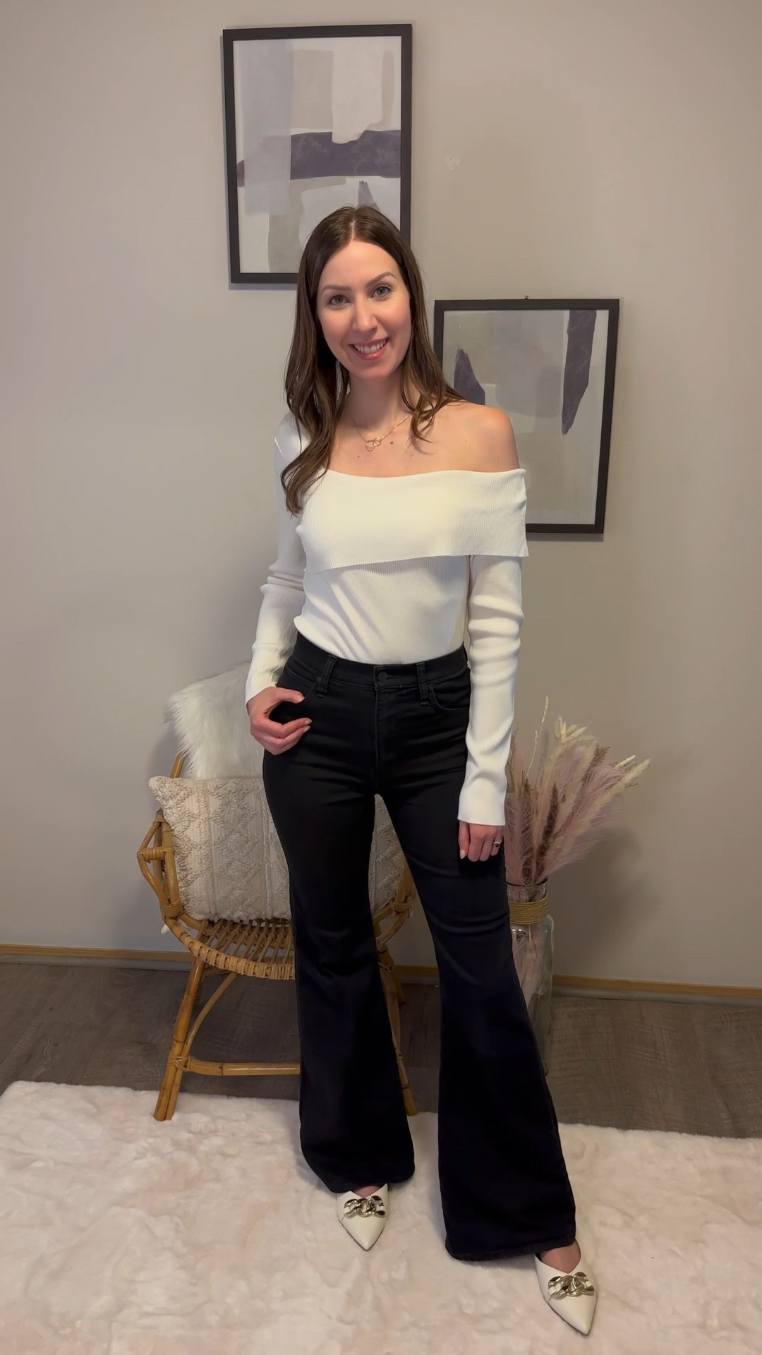 Today is the last day of the Abercrombie denim sale! Here’s some outfit ideas wearing their ultra high rise flares. Fit is TTS. Wearing size 27R. Don’t forget code DENIMAF for an extra 15% off!

Follow @jenniferxherron for more inspiration ✨