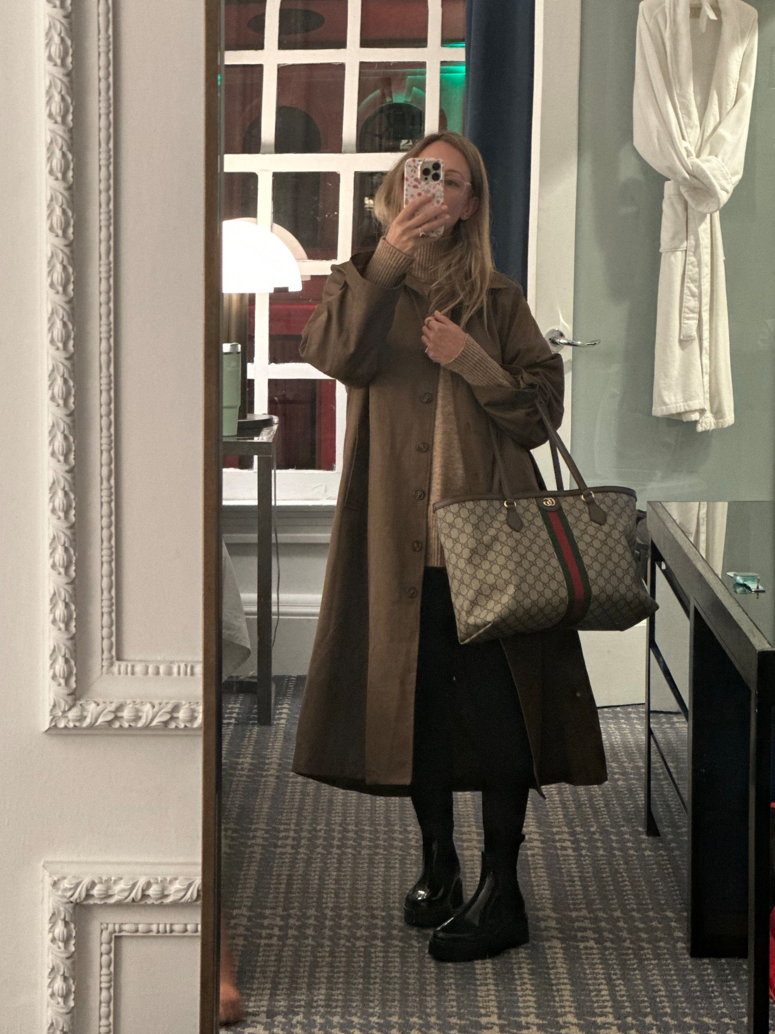 City girl outfit, this trench is so good! Looks $$$ but it’s under $60 

#LTKOver40 #LTKPetite #LTKFindsUnder100