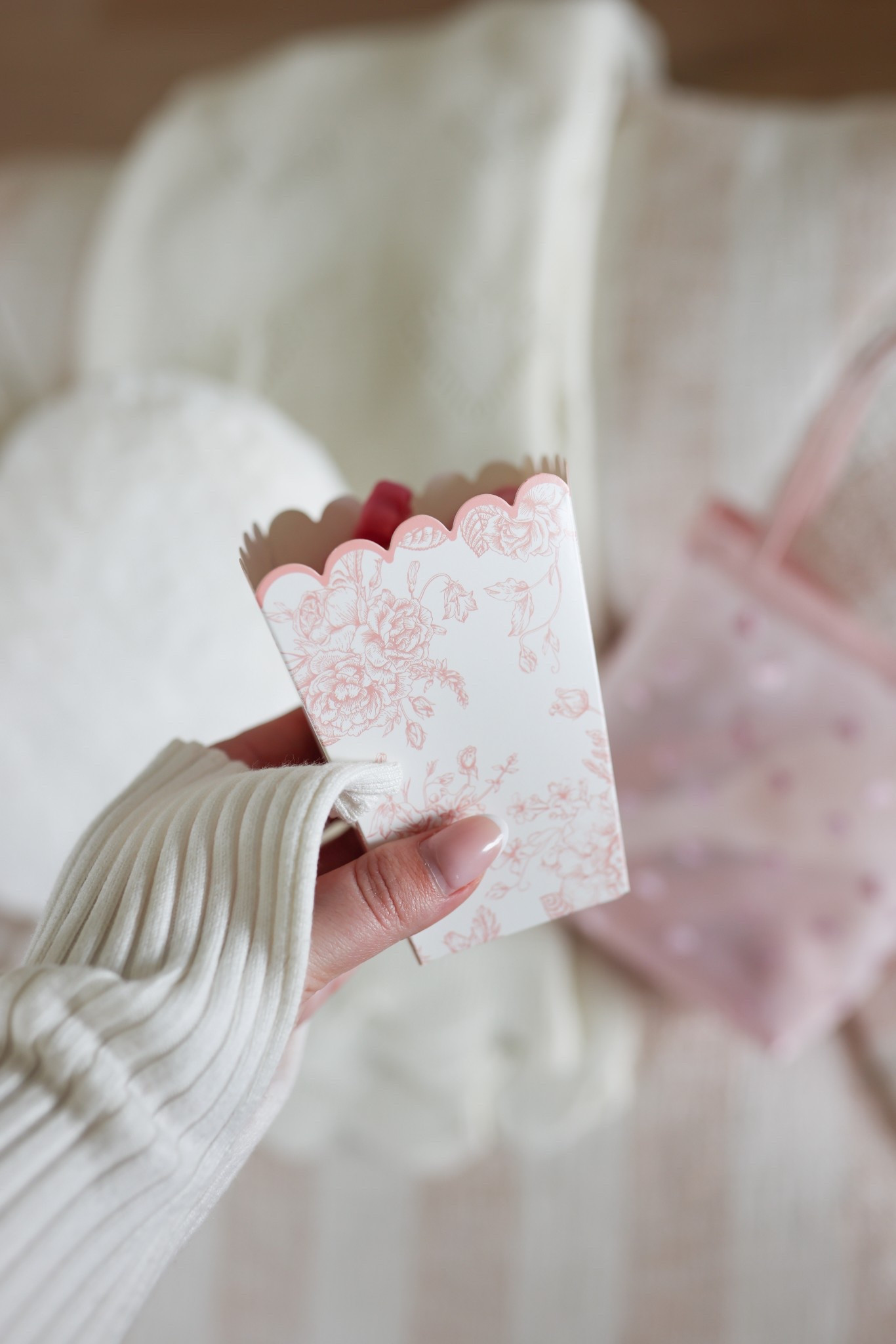 Cutest floral boxes! Perfect for popcorn or candy! 

Girls night, Galentine’s day, Valentine’s Day 

#LTKSeasonal #LTKHome