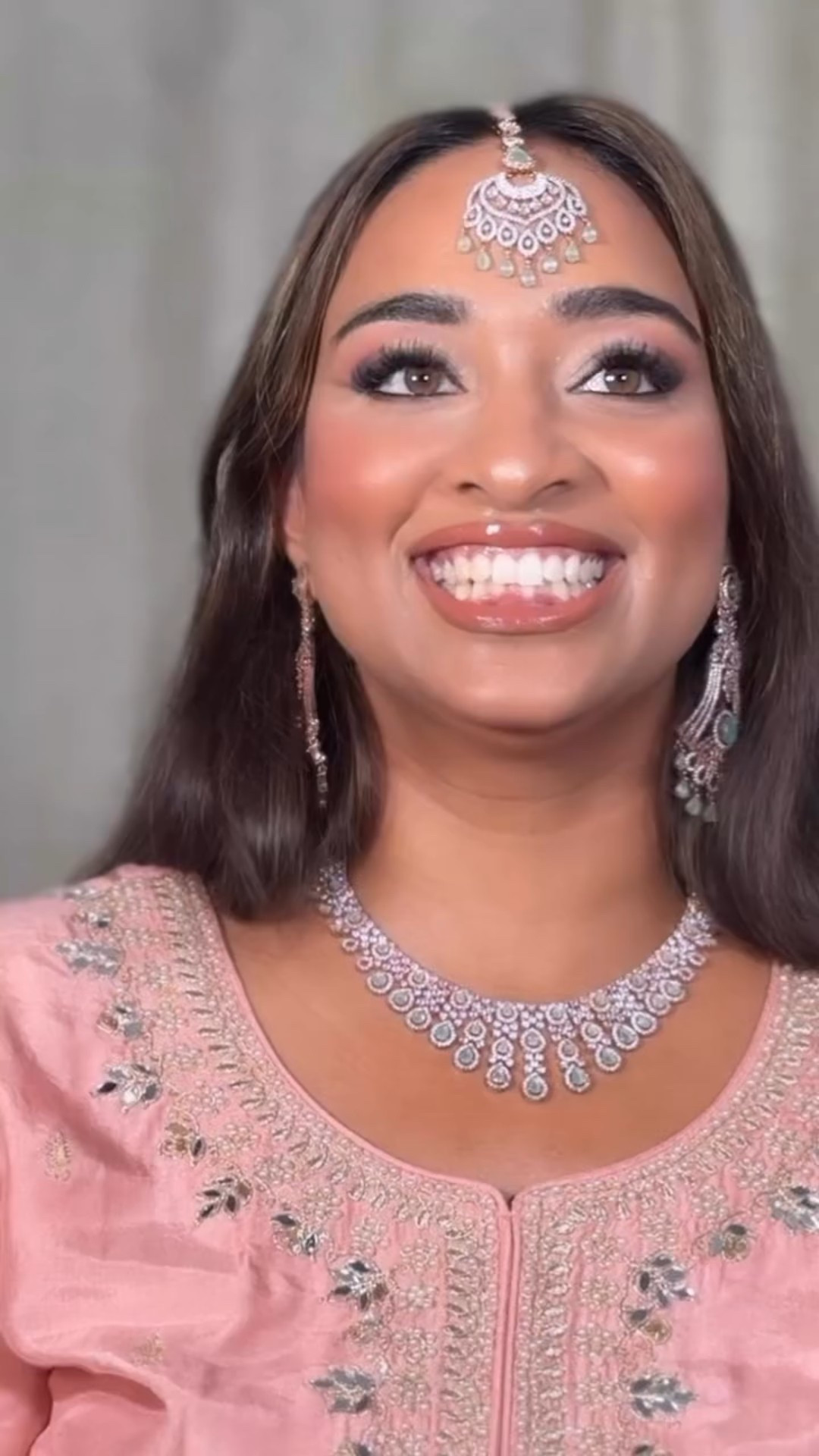 The gorgeous @rashmeister ❤️

Face prep @bobbibrown @embryolisseusa @caudalie 
Concealer @hudabeauty 
Eyes  @makeupbymario 
Eyelashes @ardellbeauty 
Lip @elfcosmetics 
Setting powder @maccosmetics @hudabeauty 
Blush @yslbeauty 
Contour @makeupbymario 
Liner @inglot_cosmetics
Eyebrows @elfcosmetics 
Highlighter @diorbeauty 
Foundation @shadesbyshan 
Mascara @lancomeofficial 
Setting Spray @kryolanofficial @dalba_global 

•

#makeuplook  #makeup #makeupartist #makeupideas #bayareamakeupartist