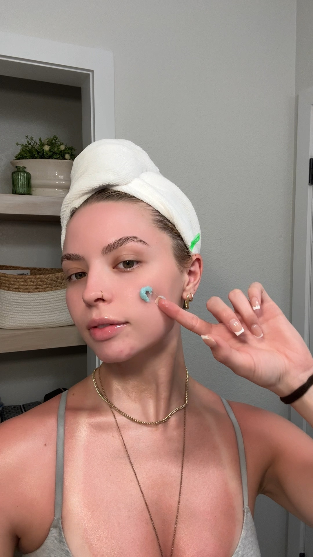My current skin care routine!!! Such a game changer for my acne prone skin - these have been the ONLY products that help my acne prone skin 

#zoskin #skincare #skincareroutine

#LTKHome #LTKBeauty #LTKGiftGuide