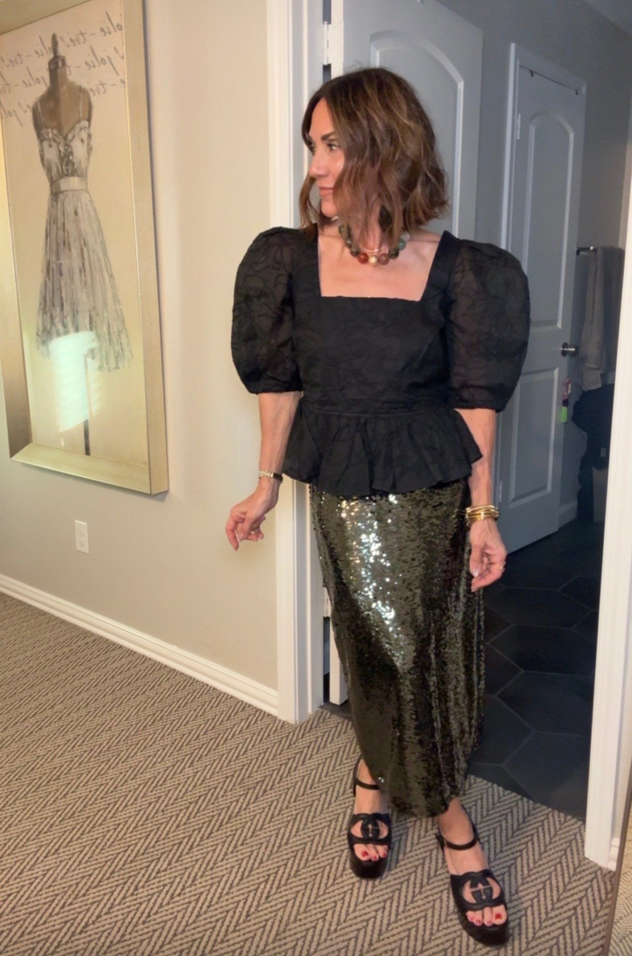 Saturday Night 


#LTKSeasonal #LTKSaleAlert #LTKOver40