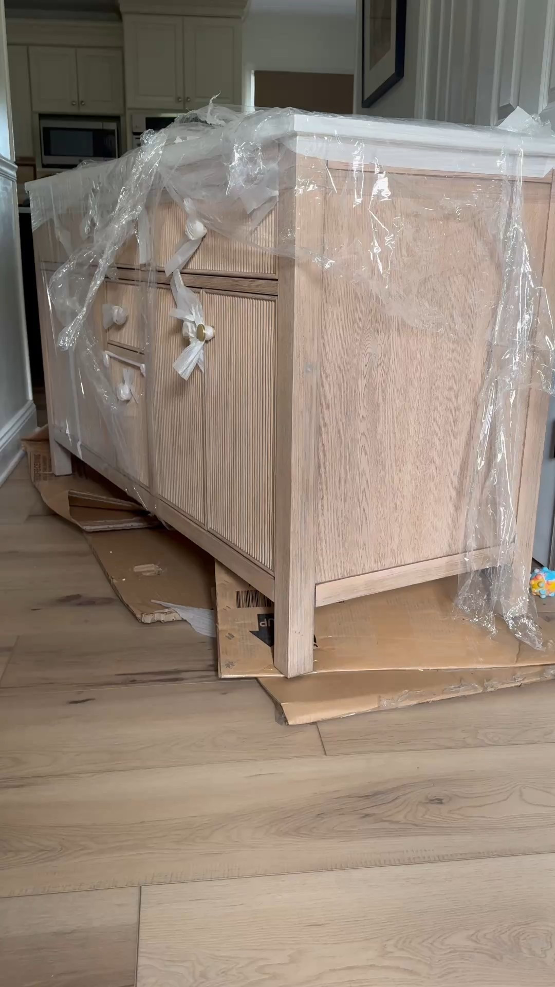 My new vanity has arrived!! It’s better than I imagined. Color is amazing and style is 10/10!!

#LTKHome