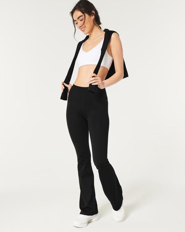 Gilly Hicks Active Tipped Crinkle Parachute Pants | Hollister (US)