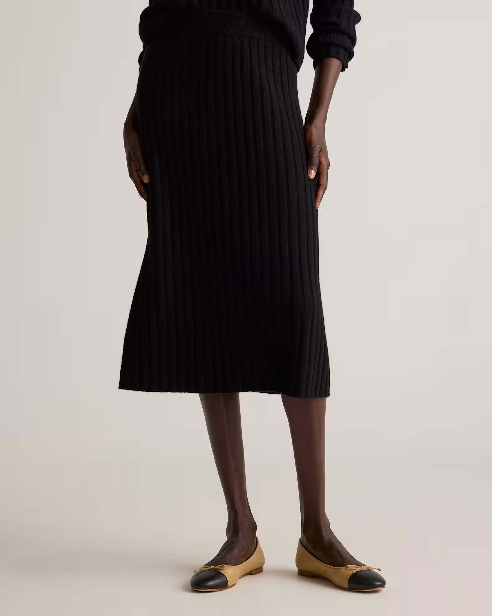 Mongolian Cashmere Midi Skirt in Black | Quince