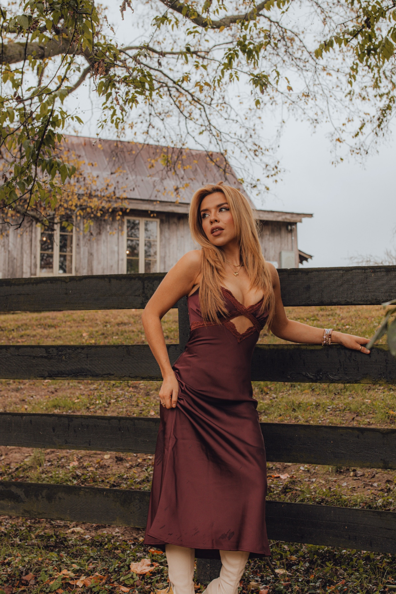 Wine dress burgundy size small 

#LTKSeasonal #LTKParties #LTKFindsUnder50