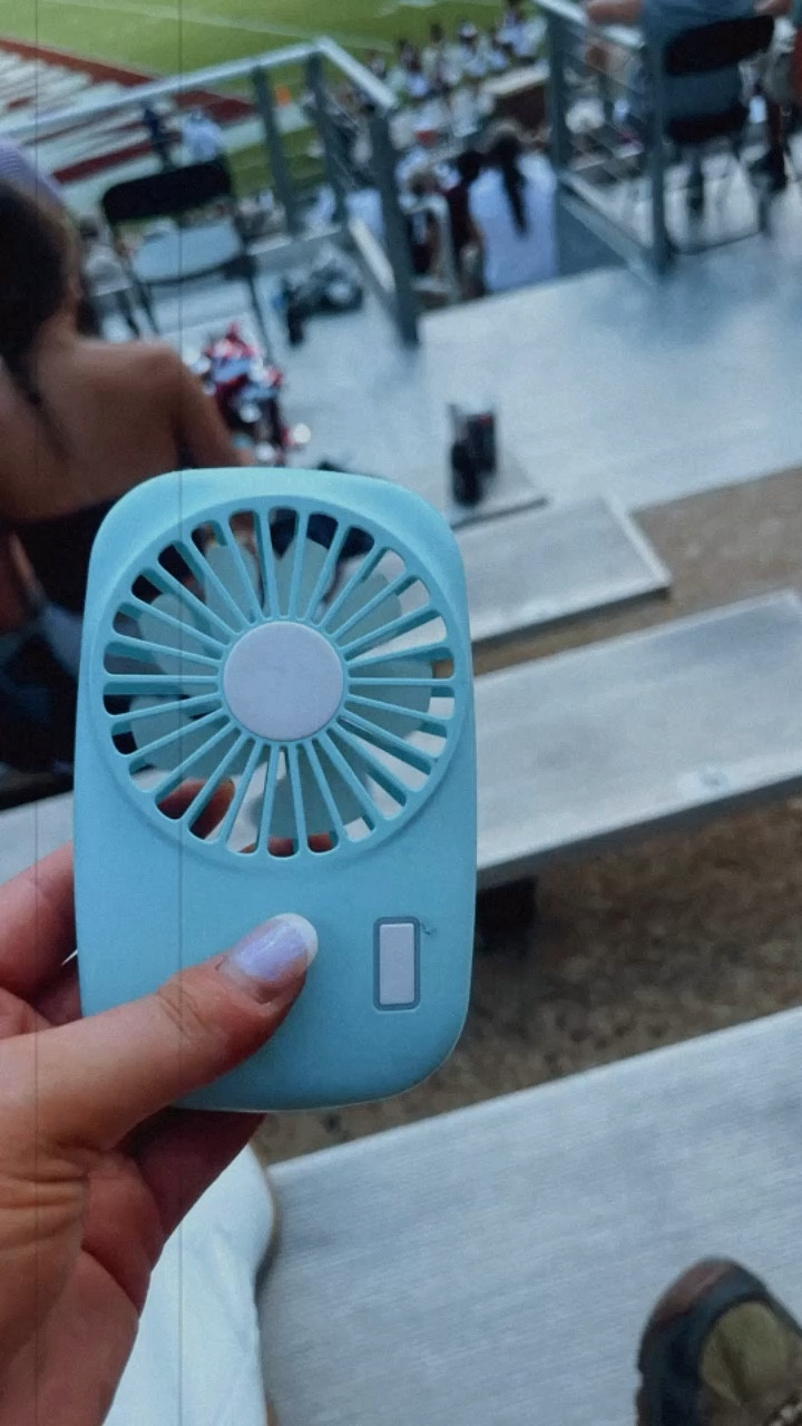 A game day must have when it is warm outside to keep you nice and cool. 😎 This is also useful for drying skincare and makeup. 💋


#amazon #gameday #beauty 

#LTKGiftGuide #LTKSale #LTKbeauty