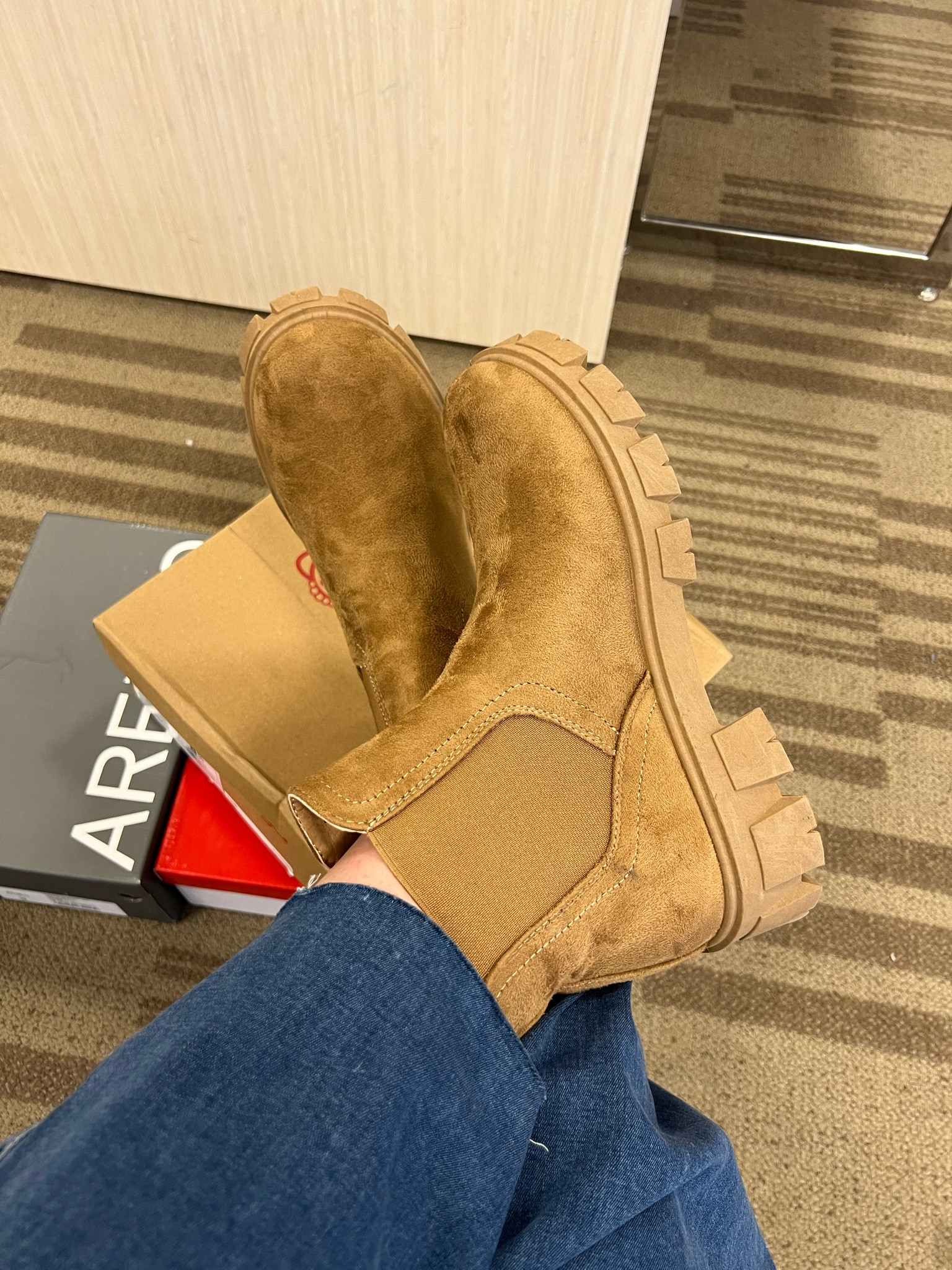 C women’s winter boots 

#LTKStyleTip #LTKShoeCrush #LTKSaleAlert