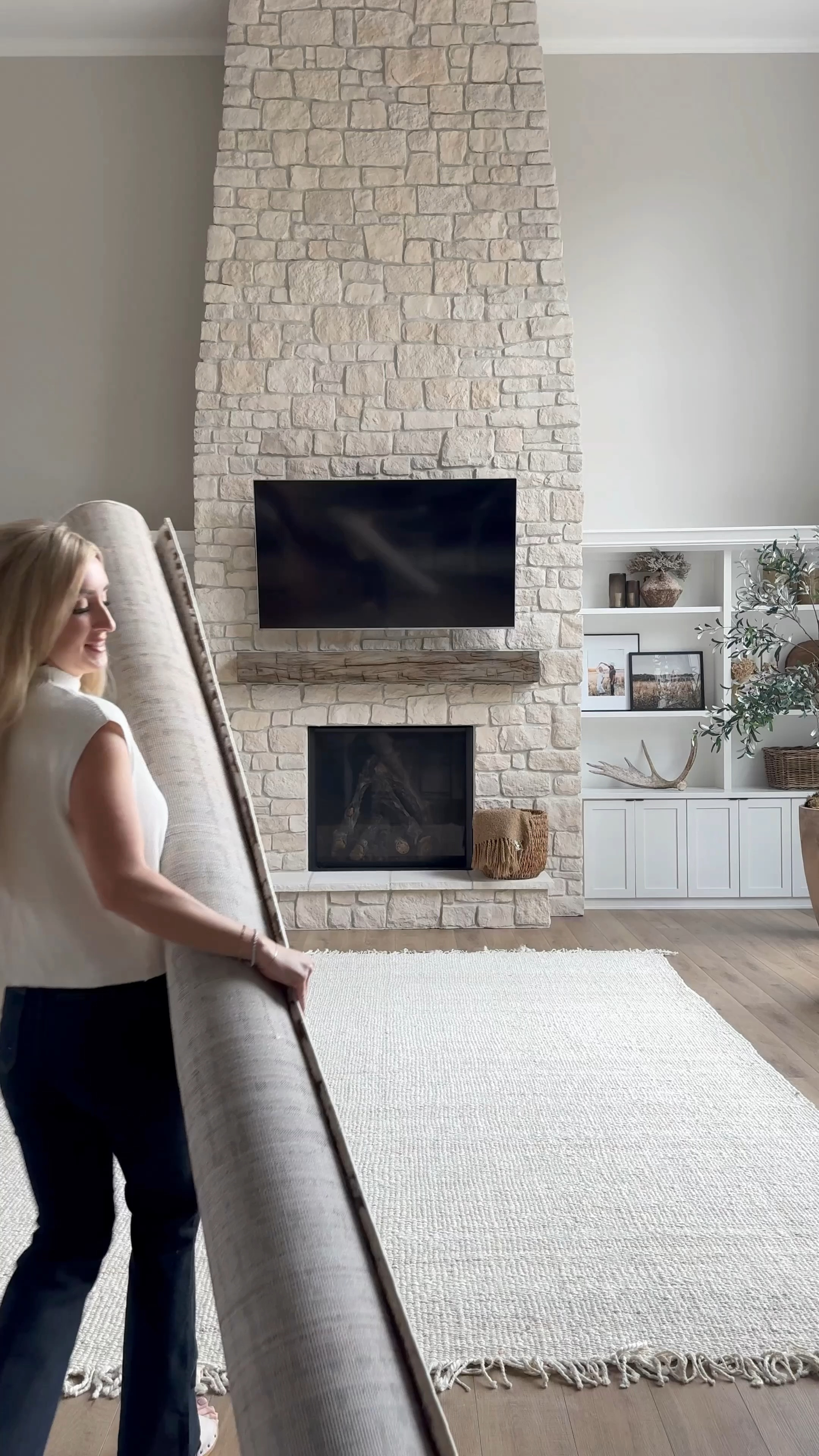 Meet the Cascade. The rug of dreams. Neutral. Modern organic. SOFT AND AFFORDABLE. 

LINKED THE JUTE ALSO. 