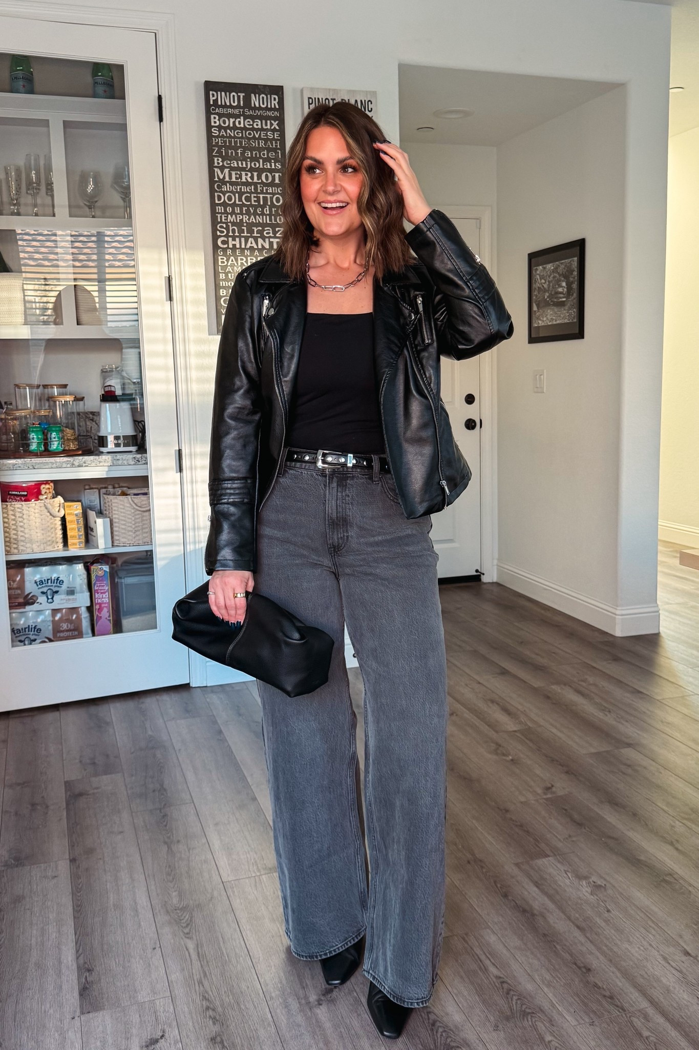 Date night outfit

Jeans, 31 Long
Tank, large
Jacket, XL
Boots, 10 (true size)

Size 12, midsize, concert outfit, fall outfit, date night look, curvy denim, curvy jeans, fall style 

#LTKStyleTip #LTKMidsize #LTKOver40