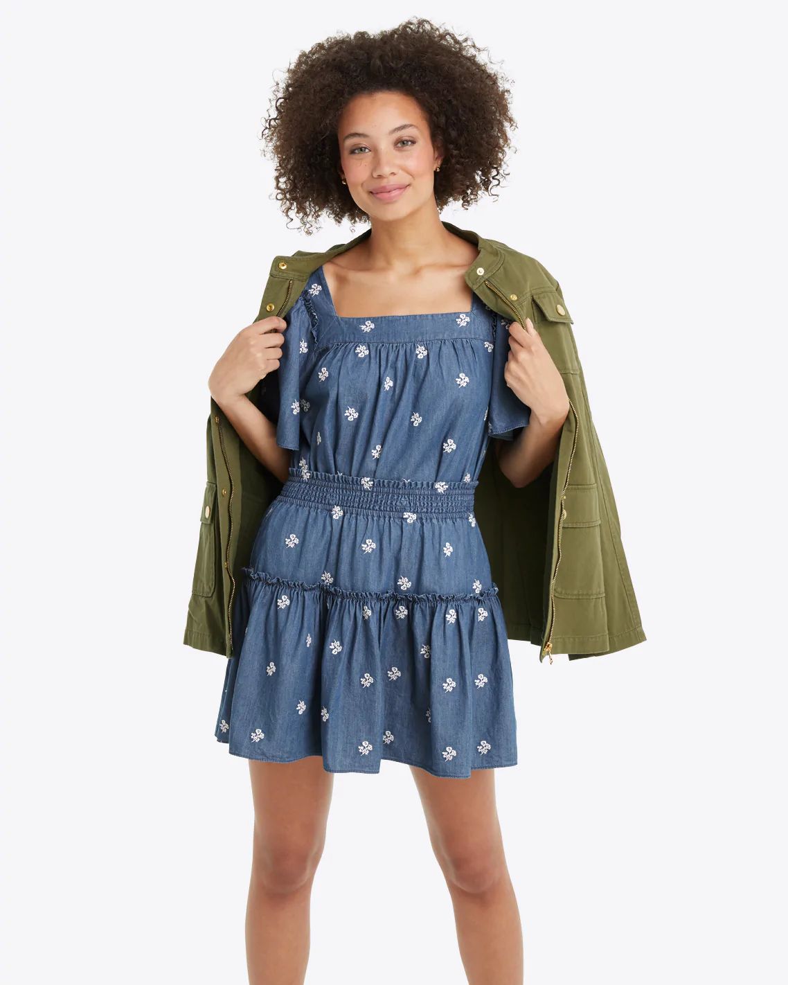 Pull on Skirt in Embroidered Chambray | Draper James (US)