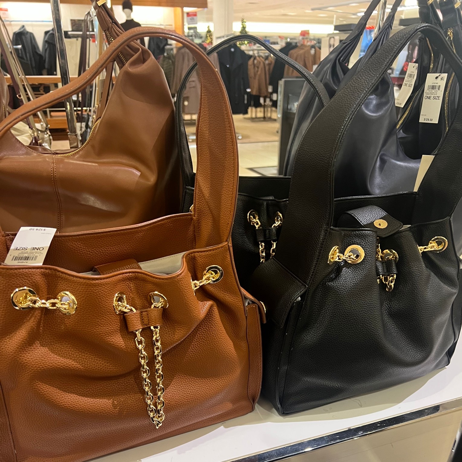 Luxury inspired handbag but affordable! Big enough for work or travel! Comes in two colors🤎🖤

Handbag, purse, black purse, brown purse 

#LTKWorkwear #LTKTravel #LTKSaleAlert