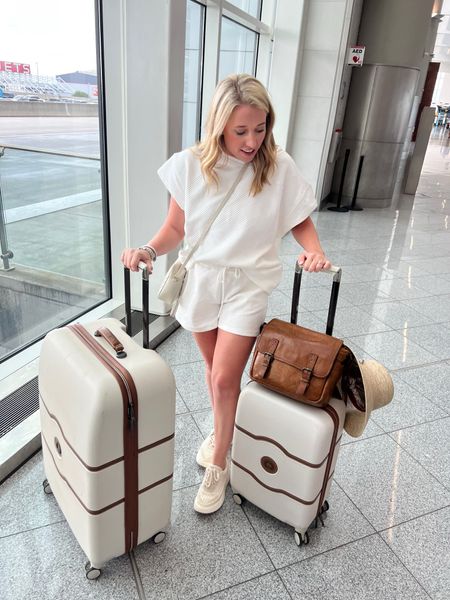 Travel outfit 🛫

 airport sorry lounge set 

#LTKtravel #LTKunder50